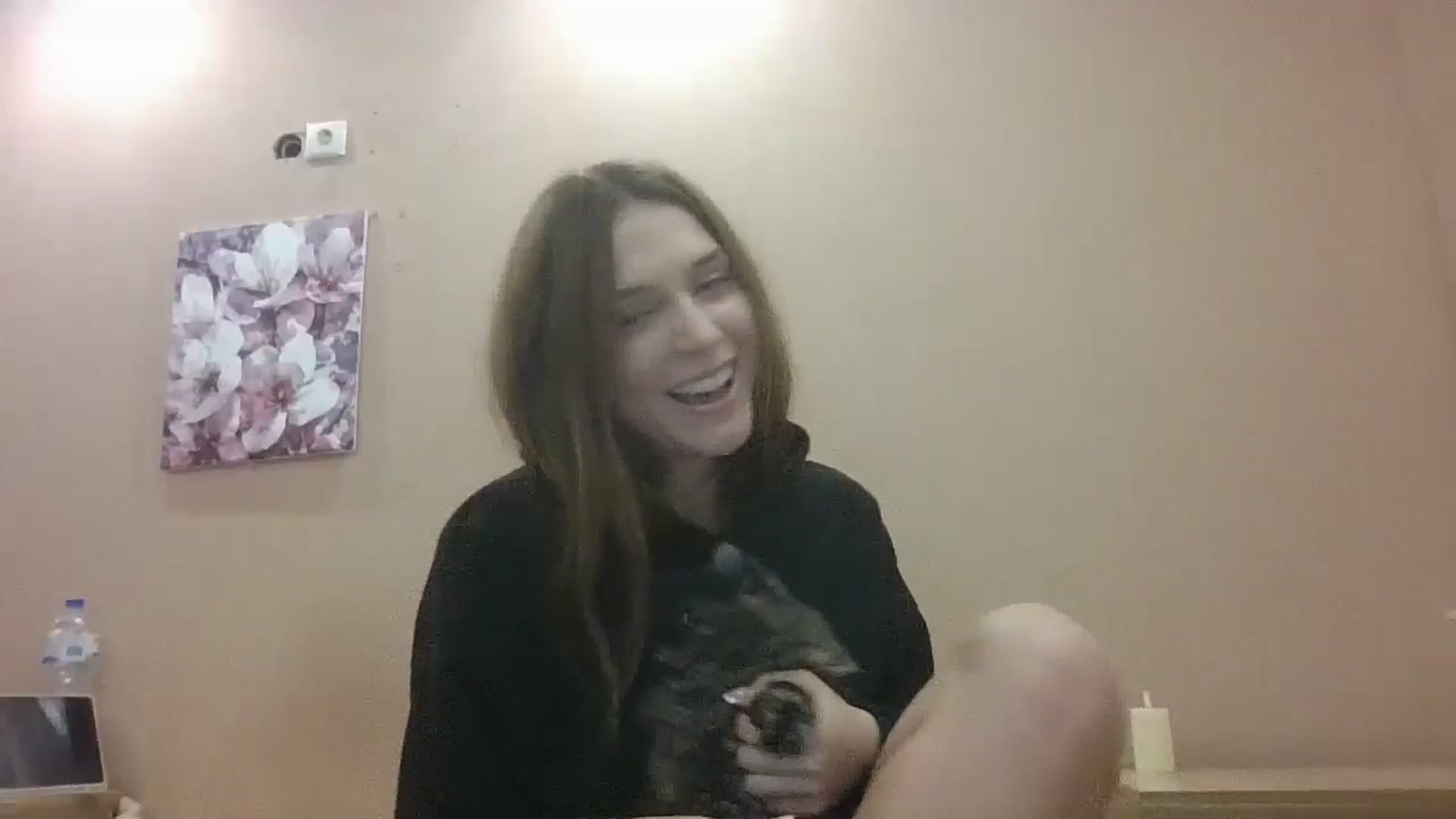 Gallery image thumbnail from HaleyReed's myfreecams stream on, 10/13/2024, 15:04 image 6 of 20