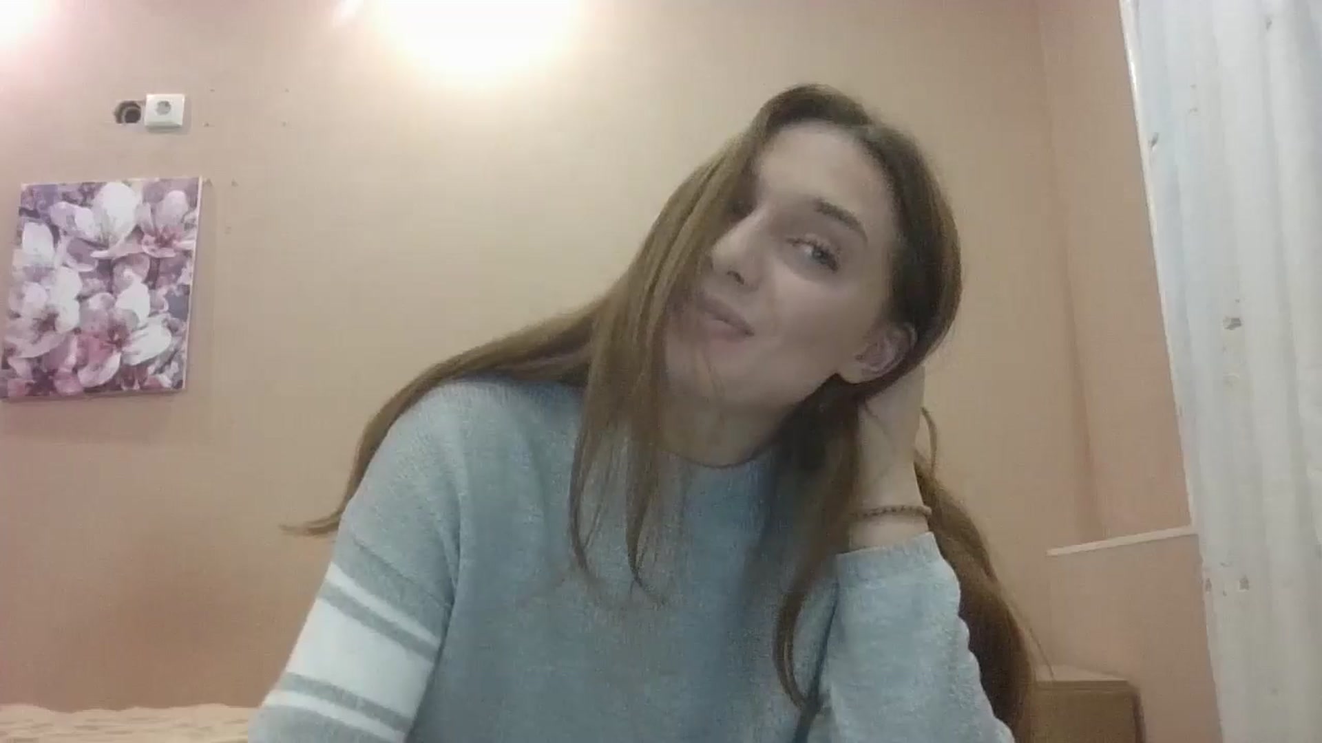 Gallery image thumbnail from HaleyReed's myfreecams stream on, 10/14/2024, 11:37 image 4 of 20