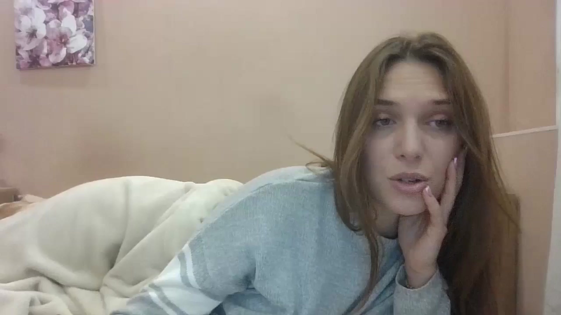 Gallery image thumbnail from HaleyReed's myfreecams stream on, 10/14/2024, 12:31 image 12 of 20