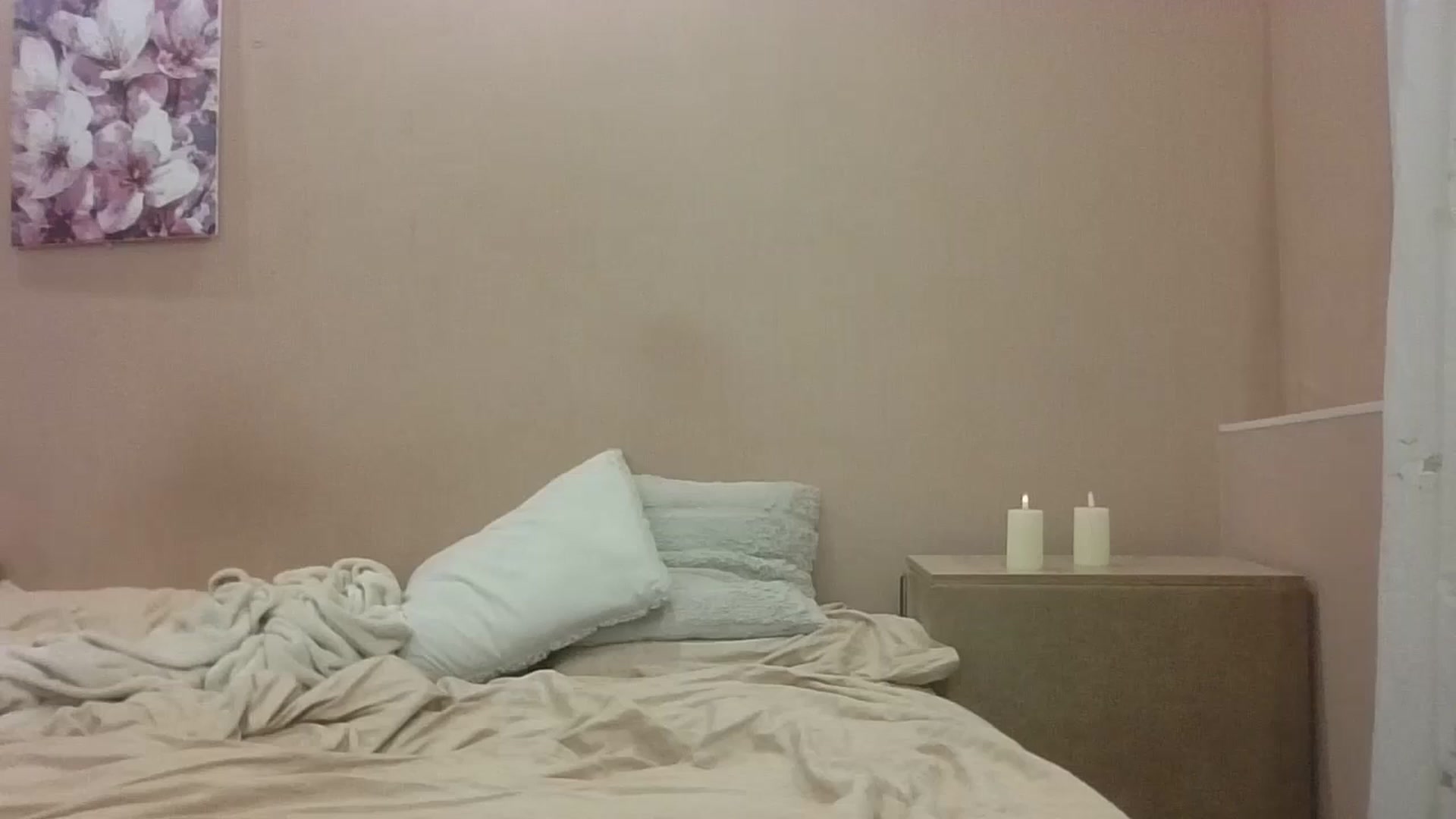 Gallery image thumbnail from HaleyReed's myfreecams stream on, 10/14/2024, 15:58 image 1 of 20