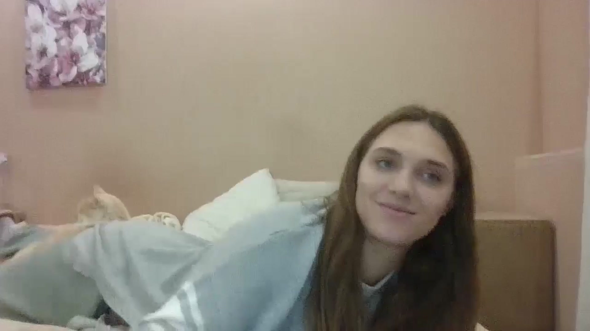 Gallery image thumbnail from HaleyReed's myfreecams stream on, 10/14/2024, 15:58 image 5 of 20