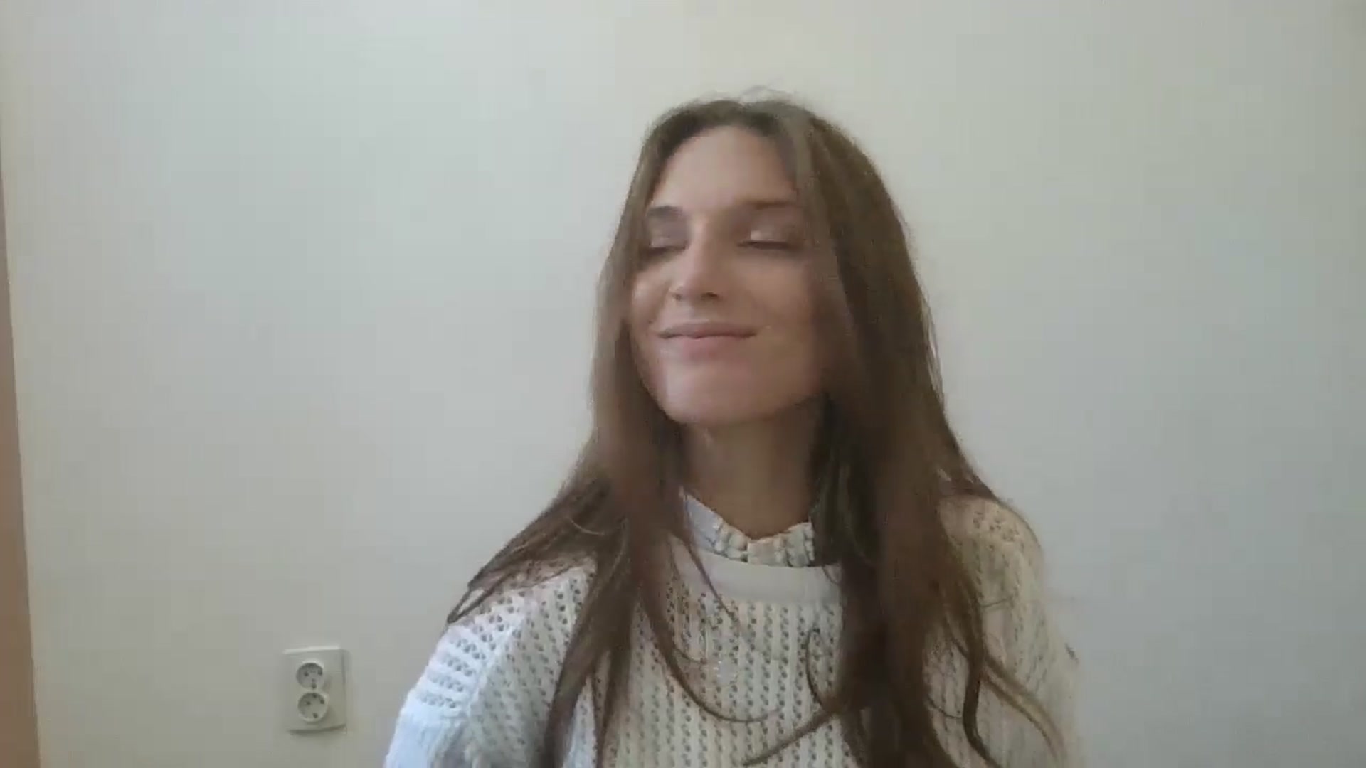 Gallery image thumbnail from HaleyReed's myfreecams stream on, 10/16/2024, 12:31 image 9 of 20