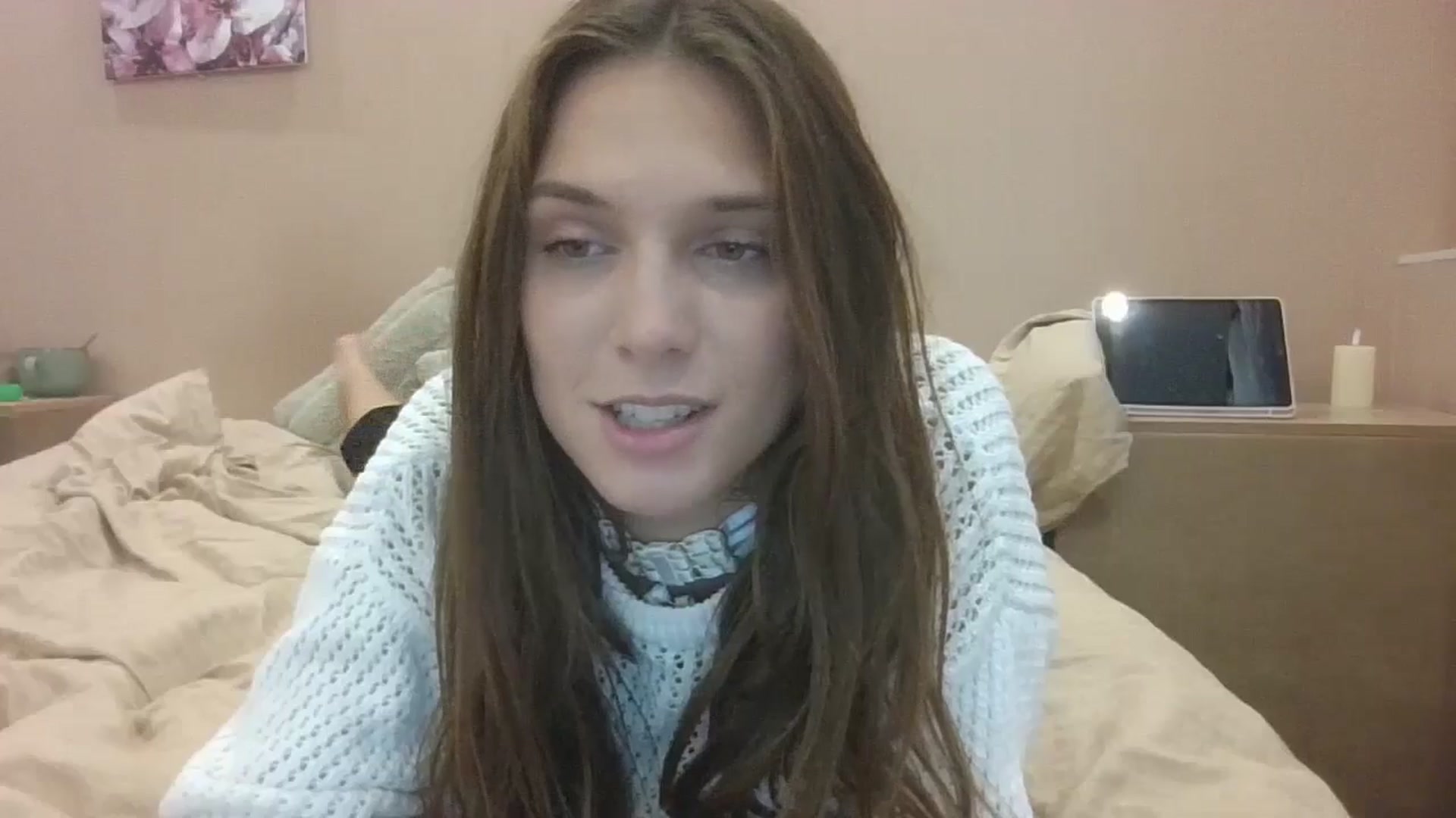 Gallery image thumbnail from HaleyReed's myfreecams stream on, 10/16/2024, 13:56 image 19 of 20