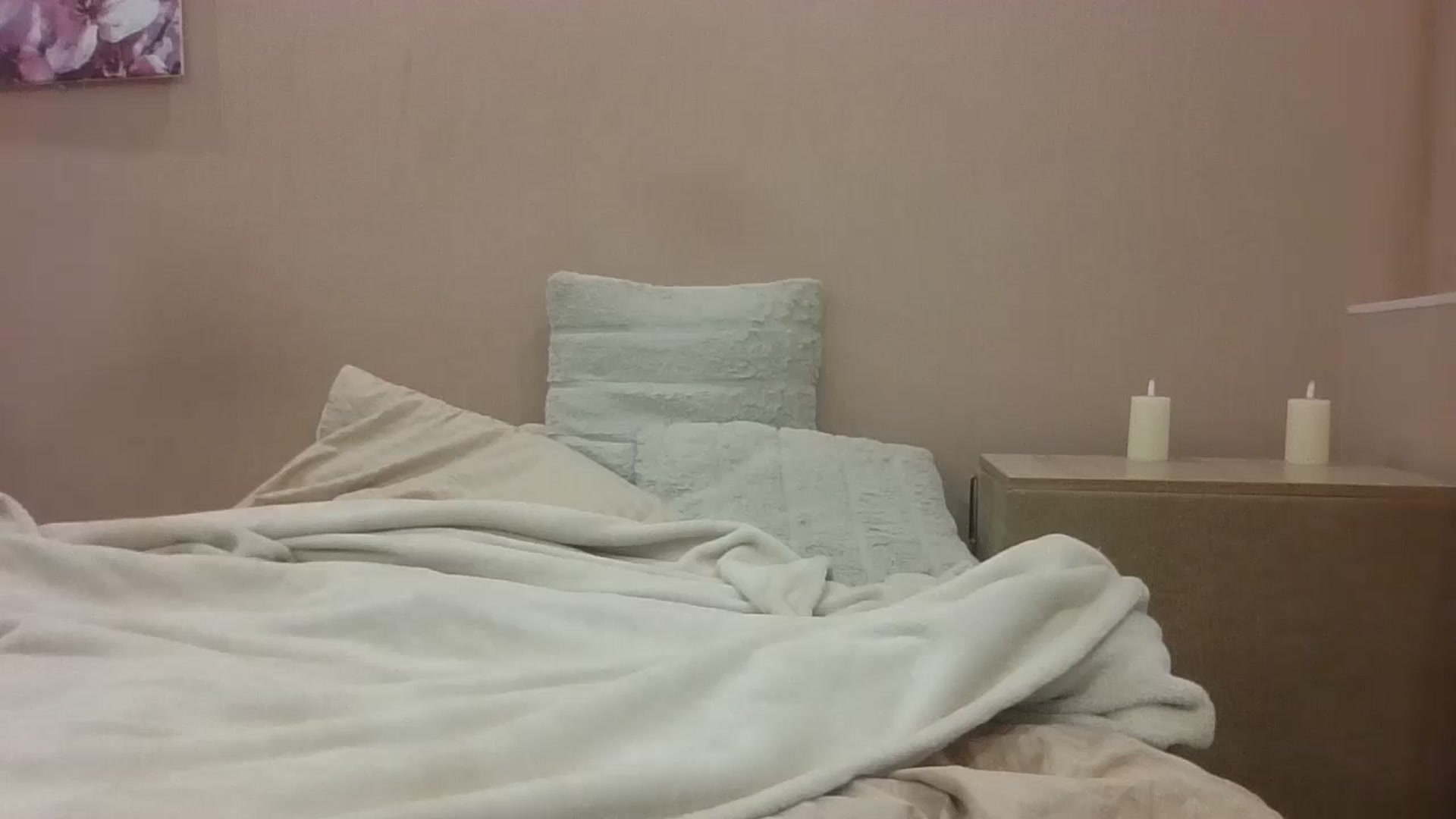 Gallery image thumbnail from HaleyReed's myfreecams stream on, 10/16/2024, 16:48 image 3 of 20