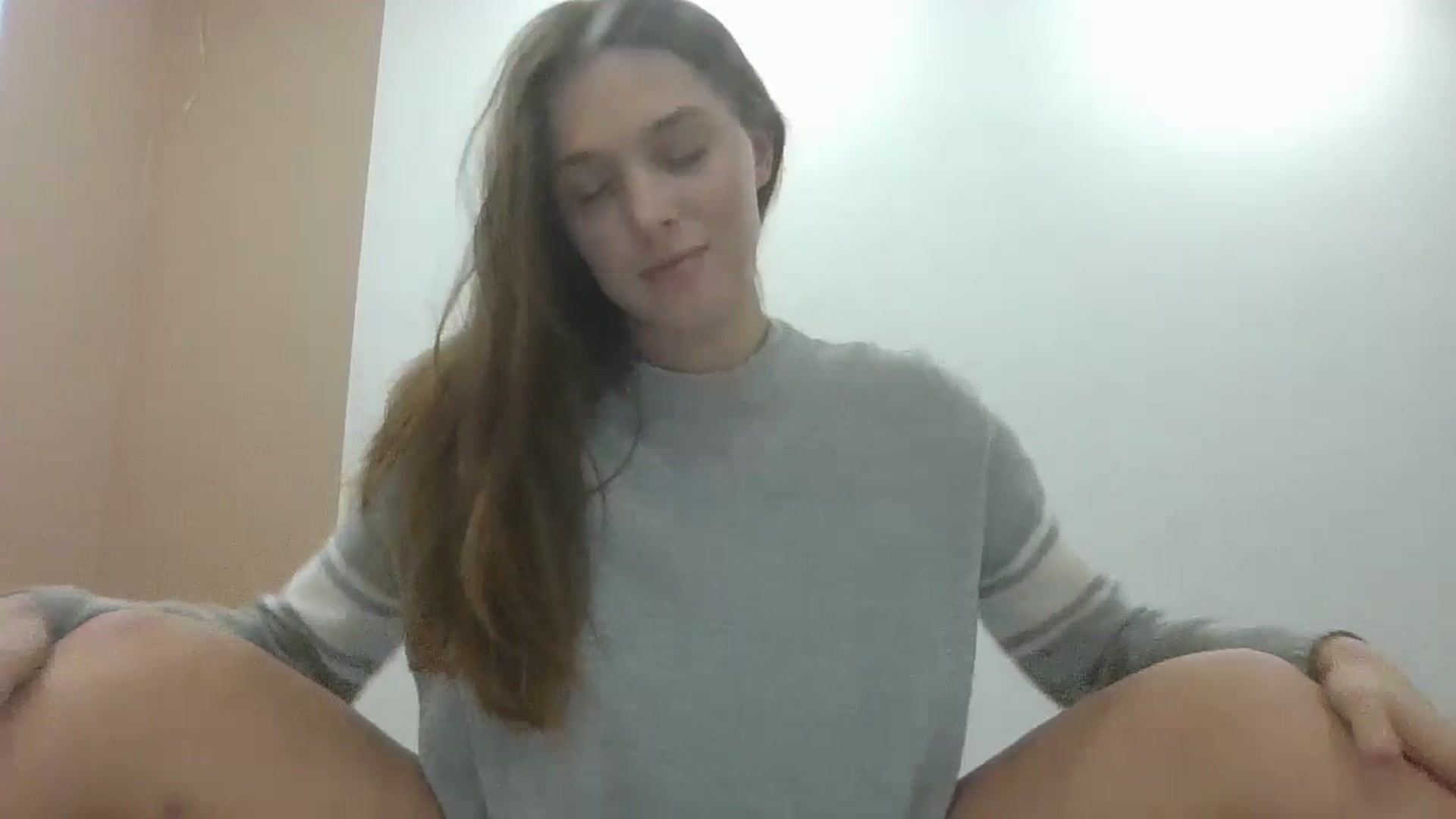 Gallery image thumbnail from HaleyReed's myfreecams stream on, 10/17/2024, 14:55 image 3 of 20
