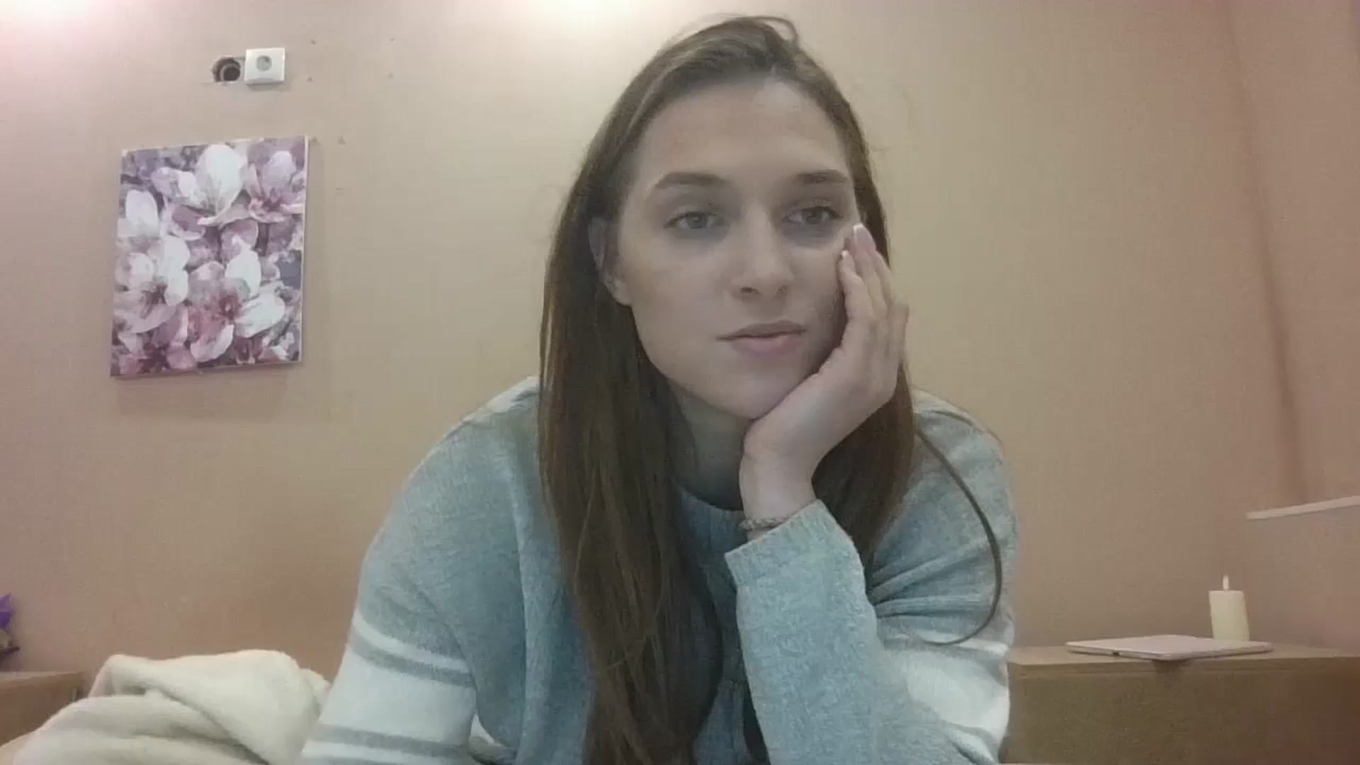 Gallery image thumbnail from HaleyReed's myfreecams stream on, 10/17/2024, 15:45 image 18 of 20