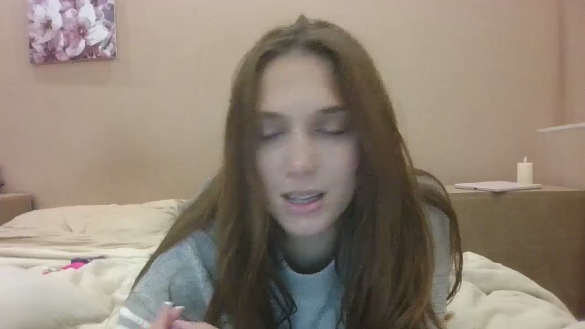 Gallery image thumbnail from HaleyReed's myfreecams stream on, 10/17/2024, 15:45 image 3 of 20