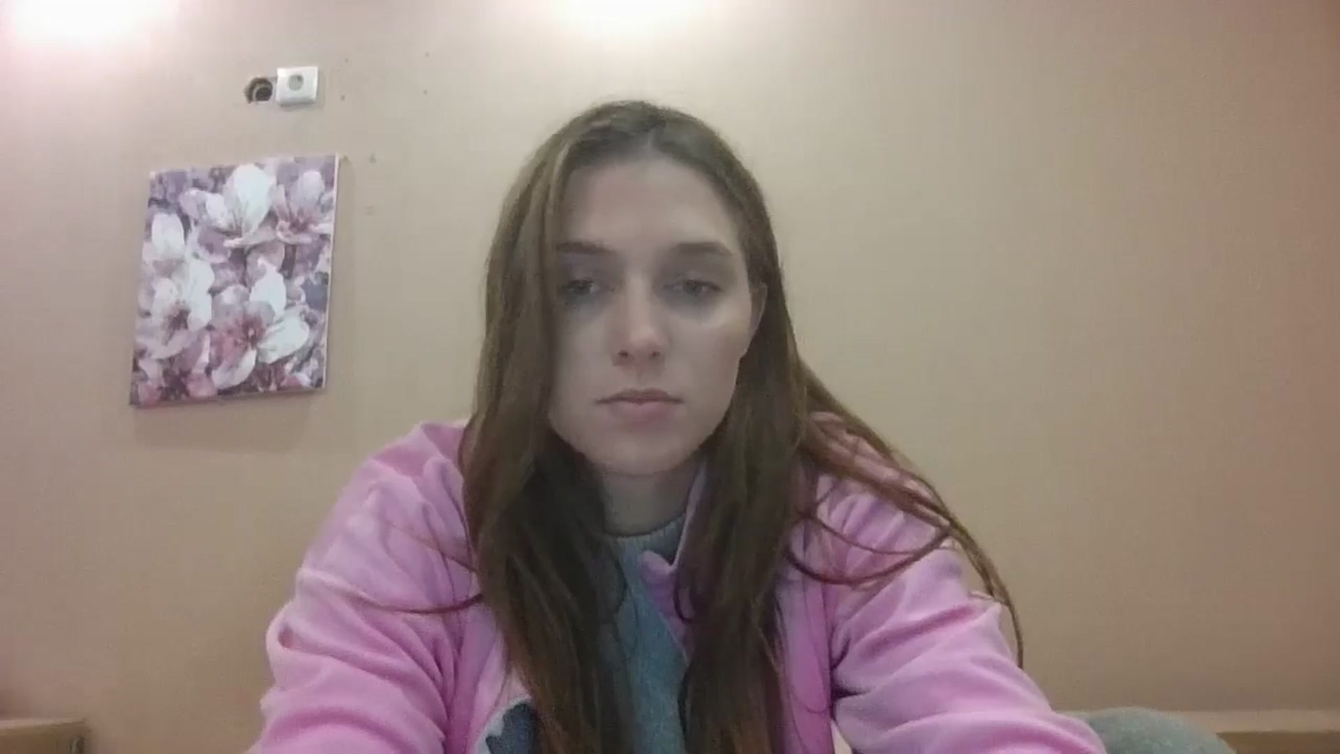Gallery image thumbnail from HaleyReed's myfreecams stream on, 10/17/2024, 17:28 image 19 of 20