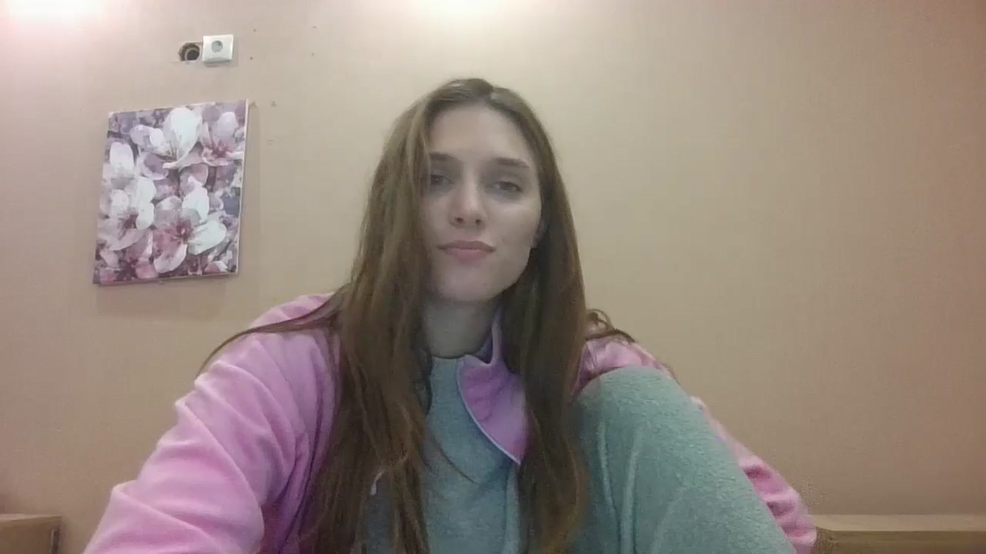 Gallery image thumbnail from HaleyReed's myfreecams stream on, 10/17/2024, 17:28 image 18 of 20