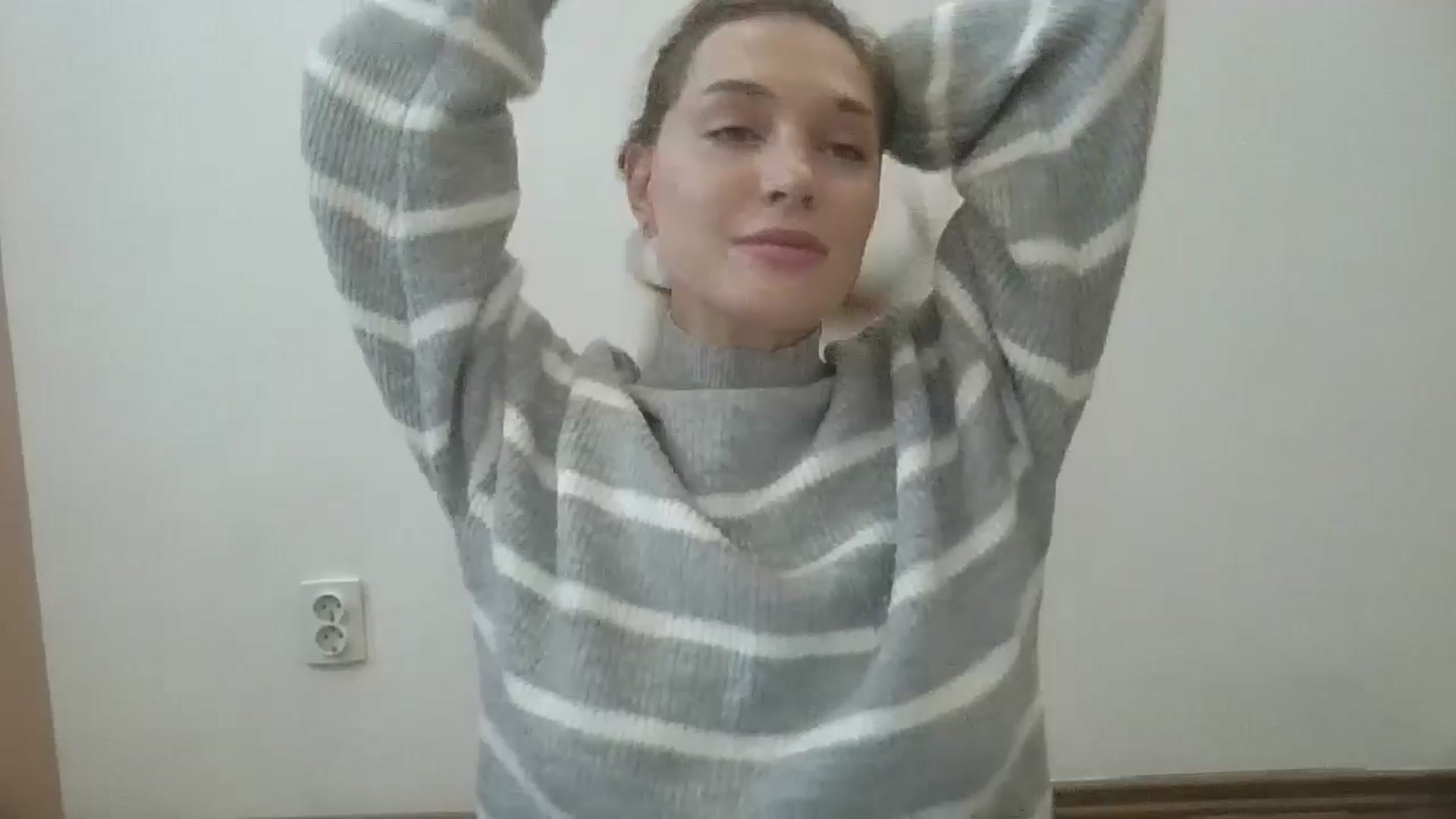 Gallery image thumbnail from HaleyReed's myfreecams stream on, 10/18/2024, 09:26 image 9 of 20