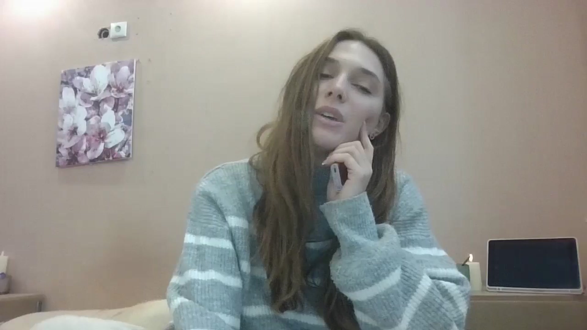 Gallery image thumbnail from HaleyReed's myfreecams stream on, 10/18/2024, 11:42 image 5 of 20