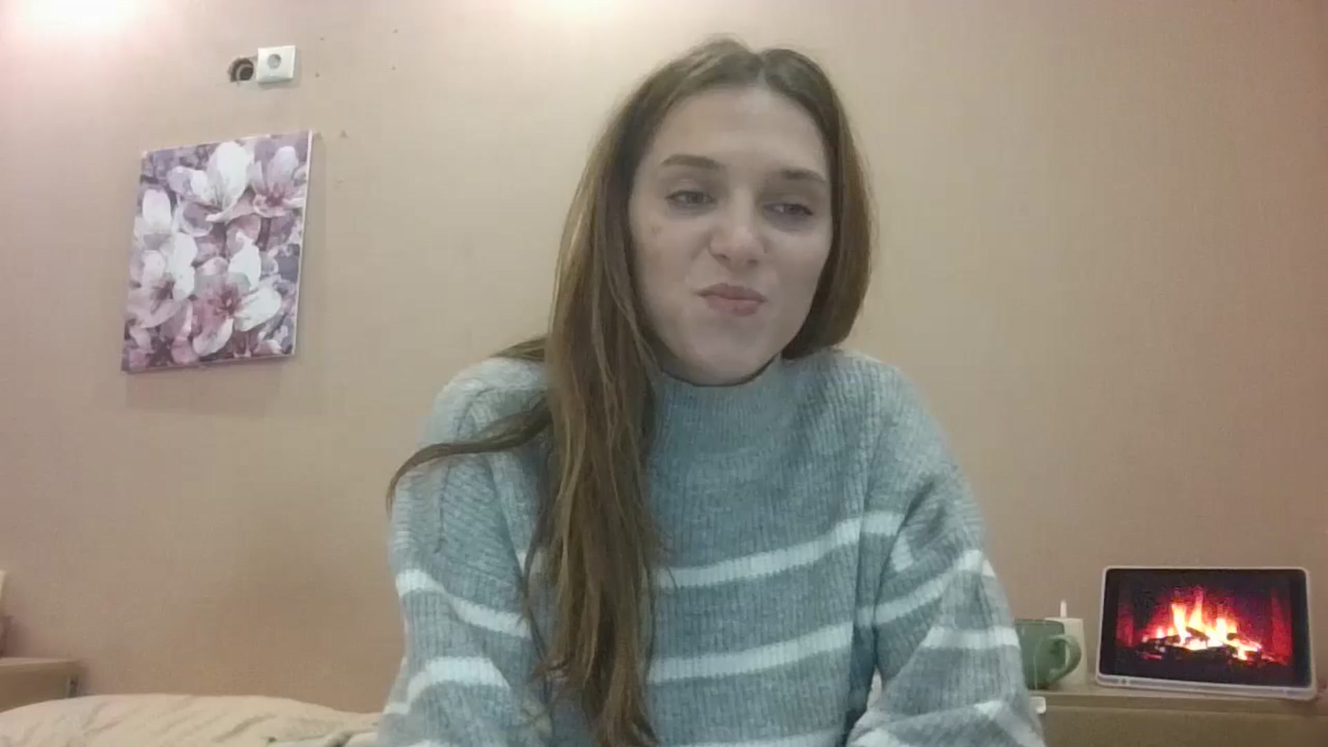 Gallery image thumbnail from HaleyReed's myfreecams stream on, 10/18/2024, 13:22 image 1 of 20