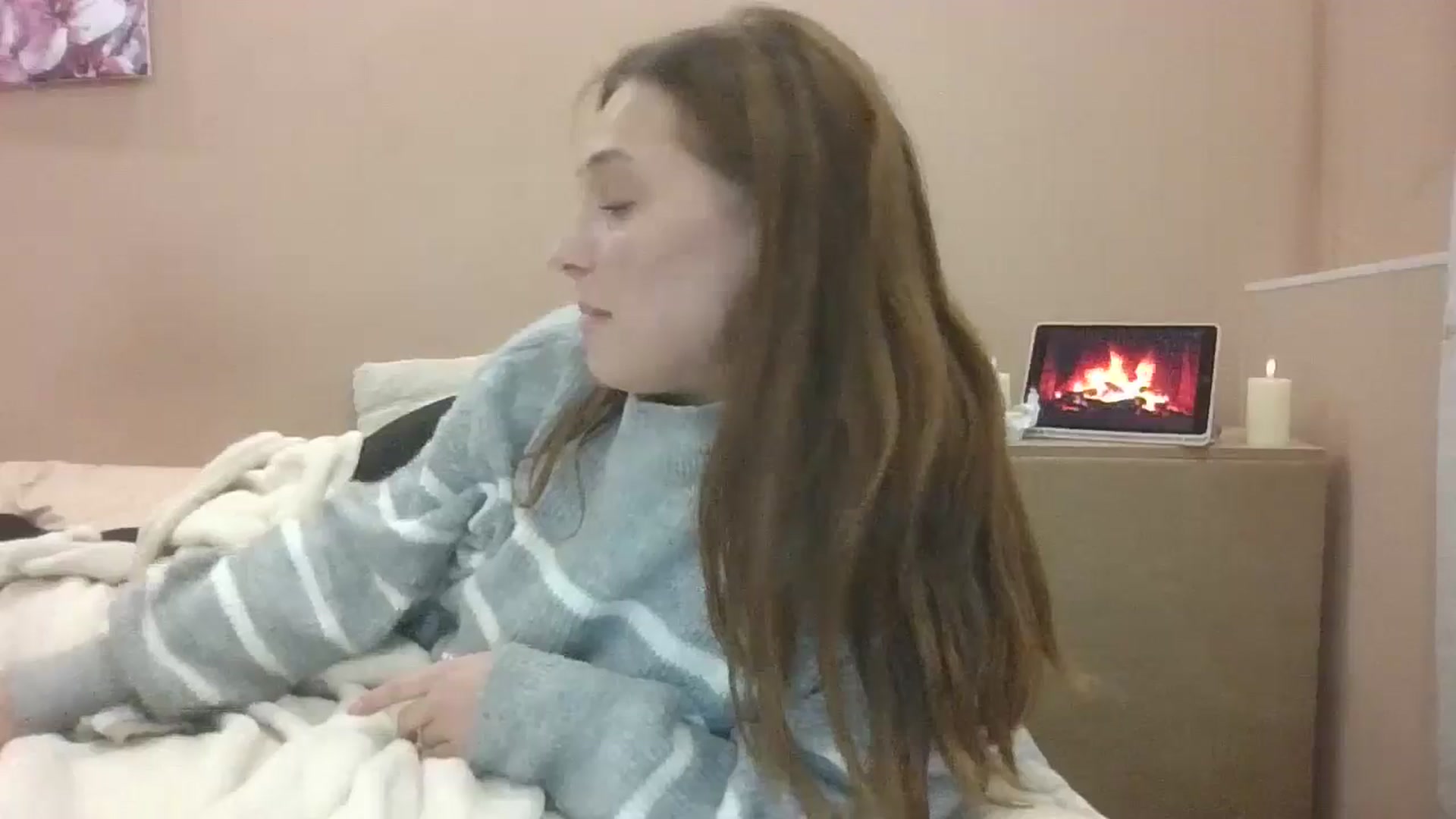 Gallery image thumbnail from HaleyReed's myfreecams stream on, 10/18/2024, 13:22 image 9 of 20