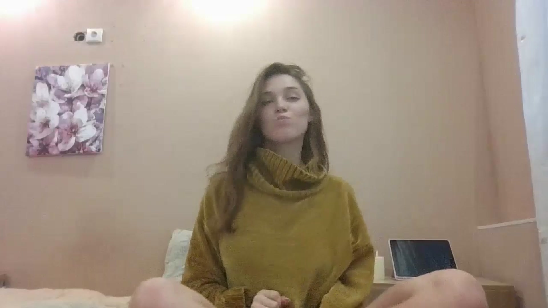 Gallery image thumbnail from HaleyReed's myfreecams stream on, 10/20/2024, 14:05 image 18 of 20