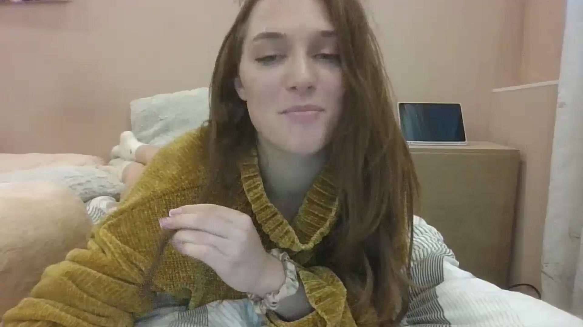 Gallery image thumbnail from HaleyReed's myfreecams stream on, 10/20/2024, 14:05 image 14 of 20