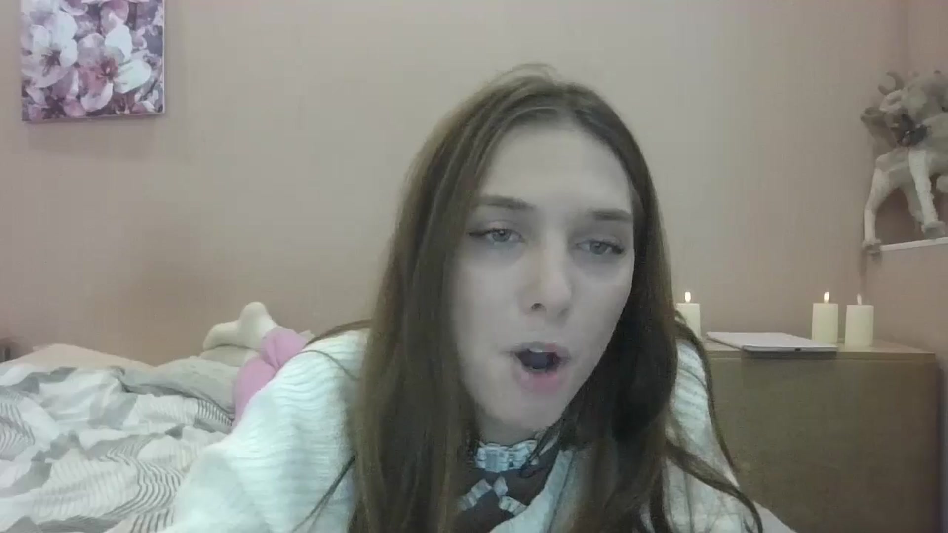 Gallery image thumbnail from HaleyReed's myfreecams stream on, 10/21/2024, 12:03 image 7 of 20