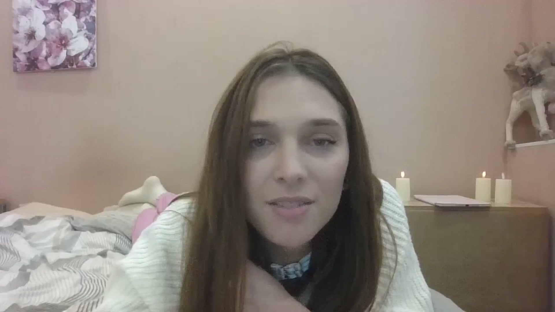 Gallery image thumbnail from HaleyReed's myfreecams stream on, 10/21/2024, 12:03 image 12 of 20