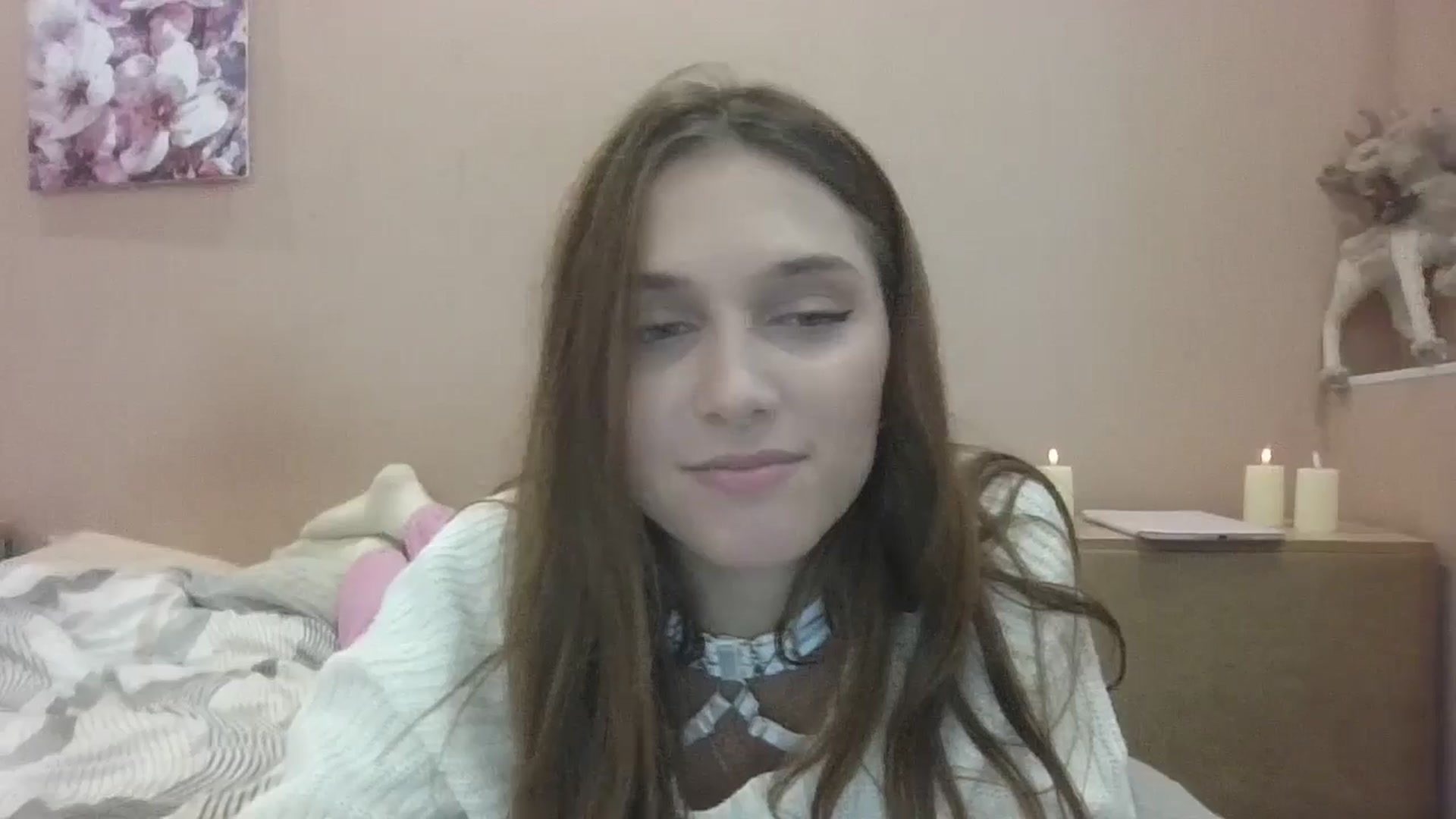 Gallery image thumbnail from HaleyReed's myfreecams stream on, 10/21/2024, 12:03 image 6 of 20