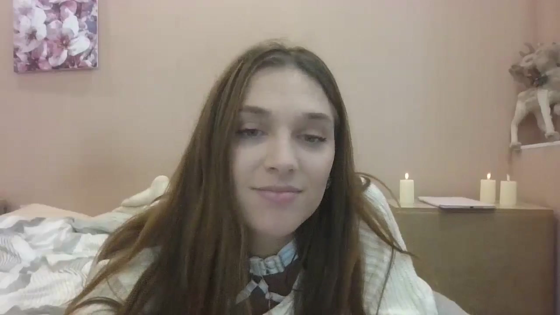 Gallery image thumbnail from HaleyReed's myfreecams stream on, 10/21/2024, 12:03 image 10 of 20