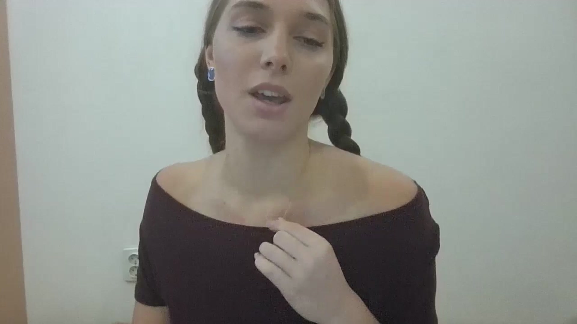 Gallery image thumbnail from HaleyReed's myfreecams stream on, 10/23/2024, 13:09 image 13 of 20