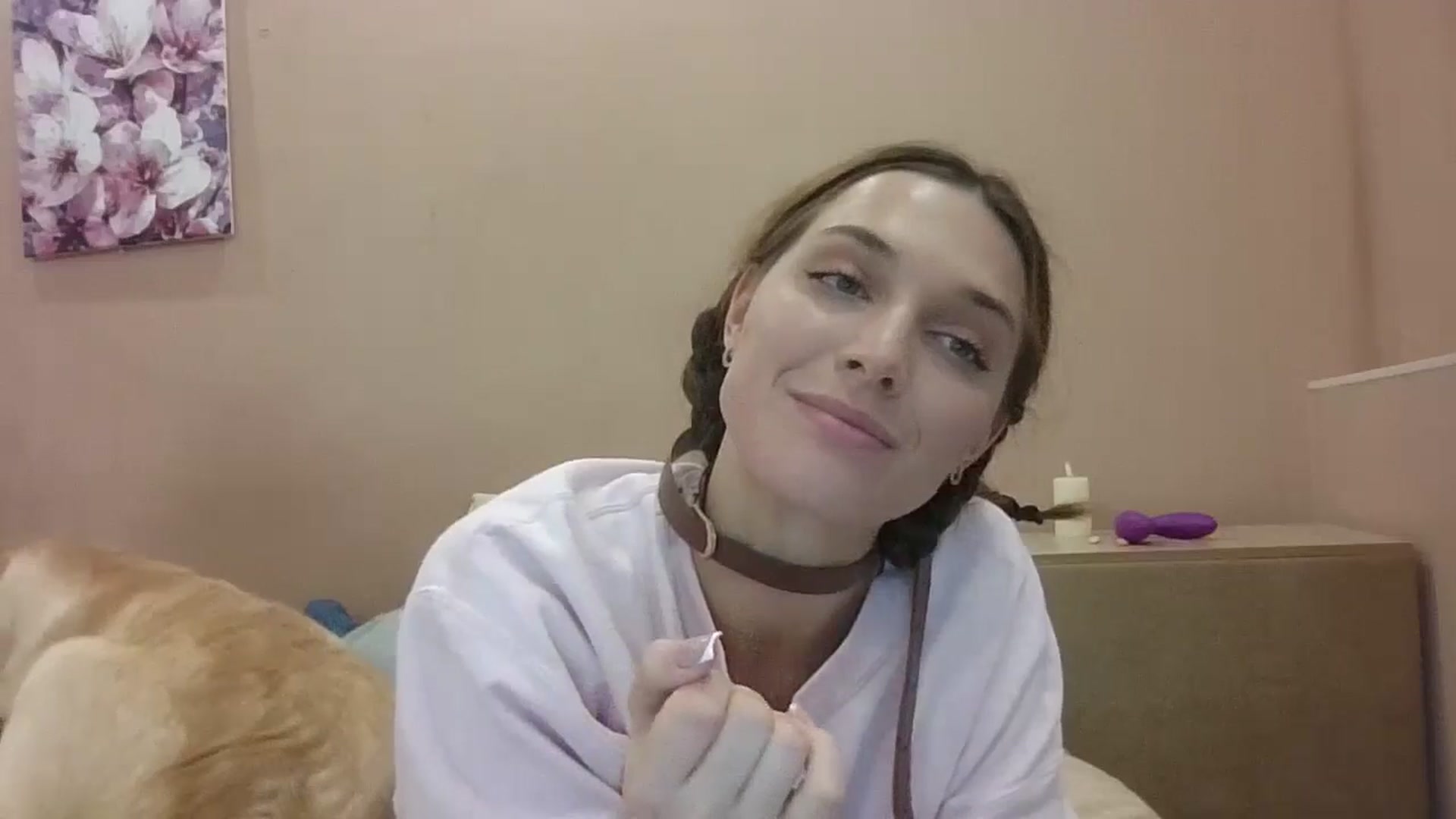 Gallery image thumbnail from HaleyReed's myfreecams stream on, 10/24/2024, 14:00 image 14 of 20