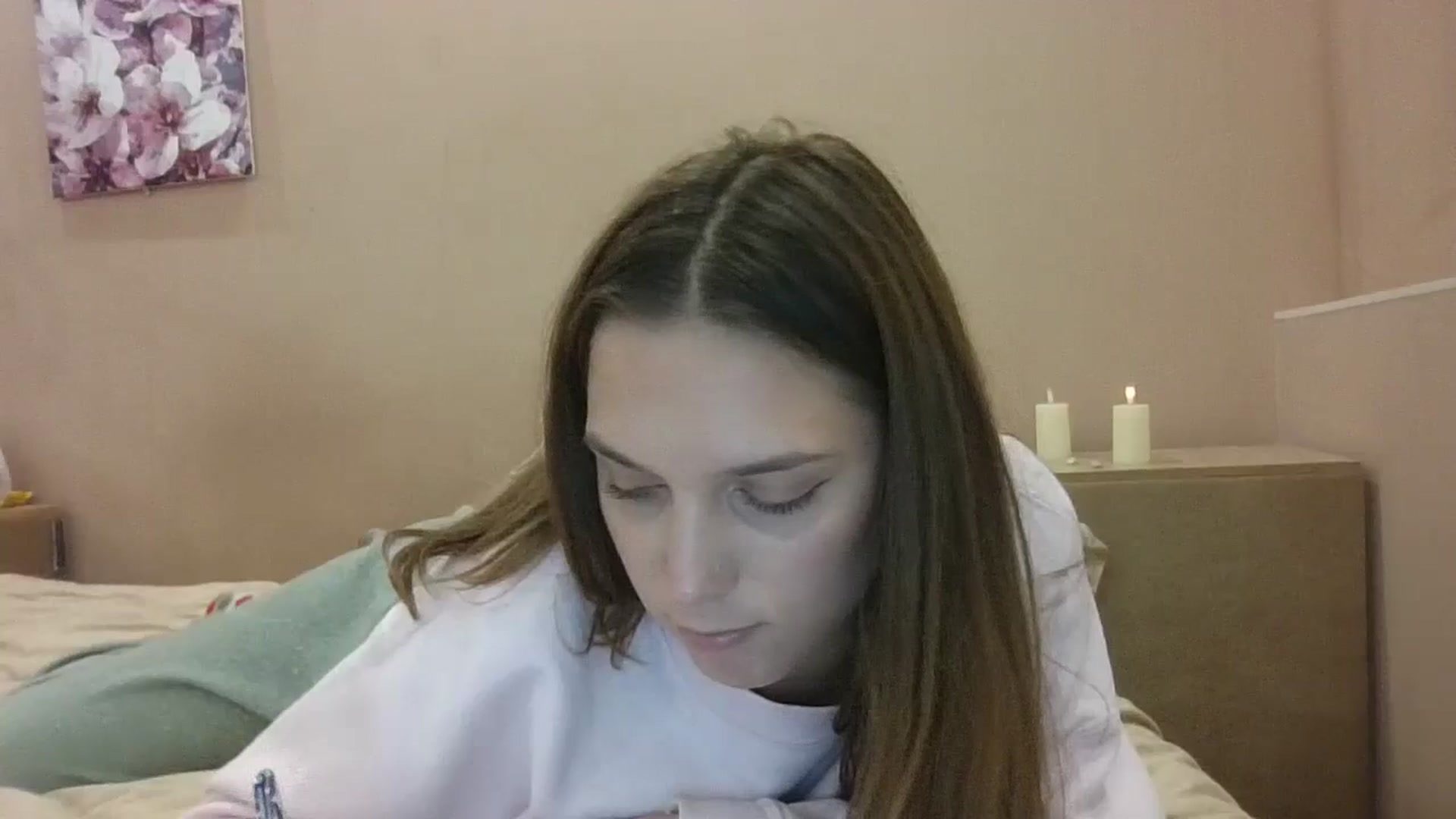 Gallery image thumbnail from HaleyReed's myfreecams stream on, 10/24/2024, 16:45 image 17 of 20