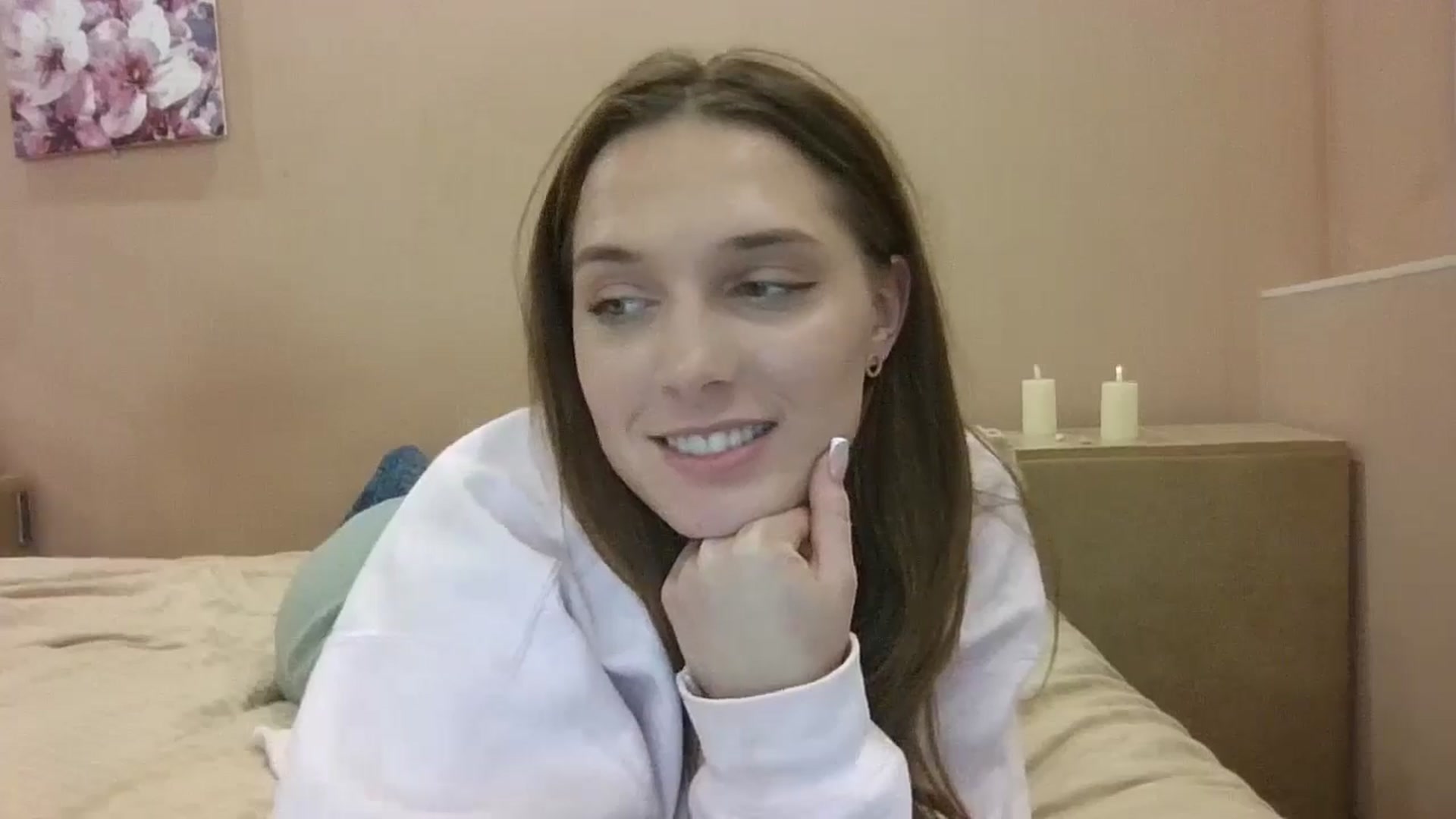 Gallery image thumbnail from HaleyReed's myfreecams stream on, 10/24/2024, 16:45 image 5 of 20