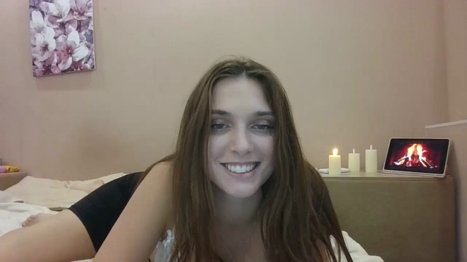 Gallery image thumbnail from HaleyReed's myfreecams stream on, 10/27/2024, 14:45 image 9 of 20