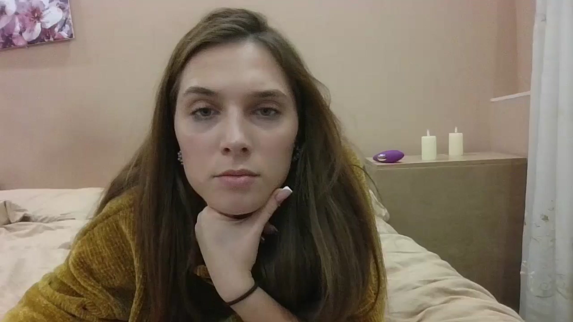 Gallery image thumbnail from HaleyReed's myfreecams stream on, 10/30/2024, 17:03 image 8 of 20
