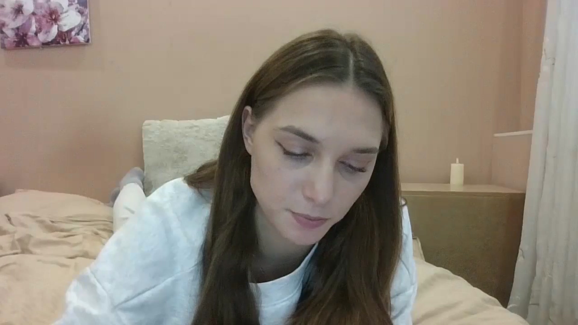 Gallery image thumbnail from HaleyReed's myfreecams stream on, 10/31/2024, 11:28 image 15 of 20
