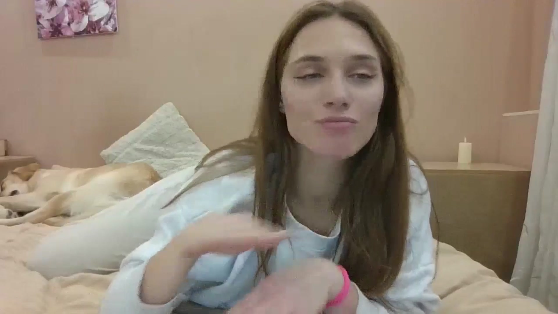 Gallery image thumbnail from HaleyReed's myfreecams stream on, 10/31/2024, 12:20 image 15 of 20