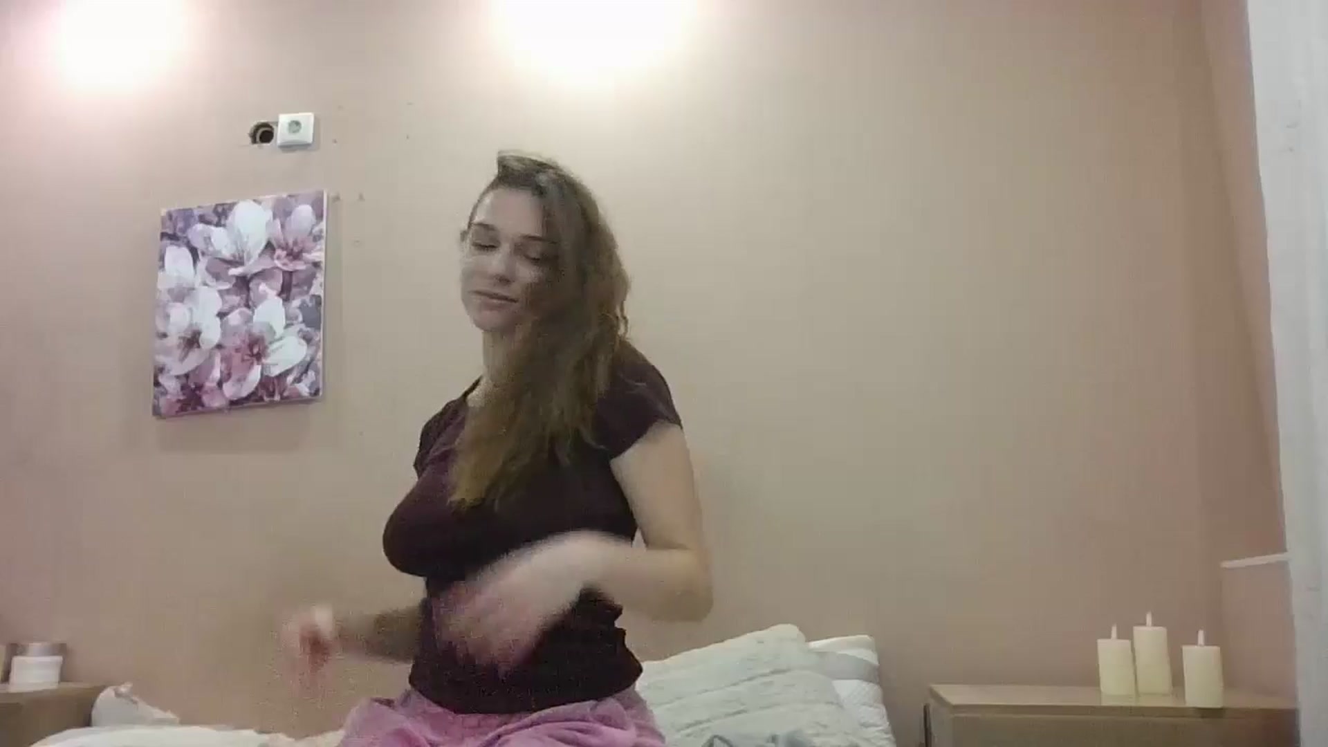 Gallery image thumbnail from HaleyReed's myfreecams stream on, 11/06/2024, 17:12 image 8 of 20