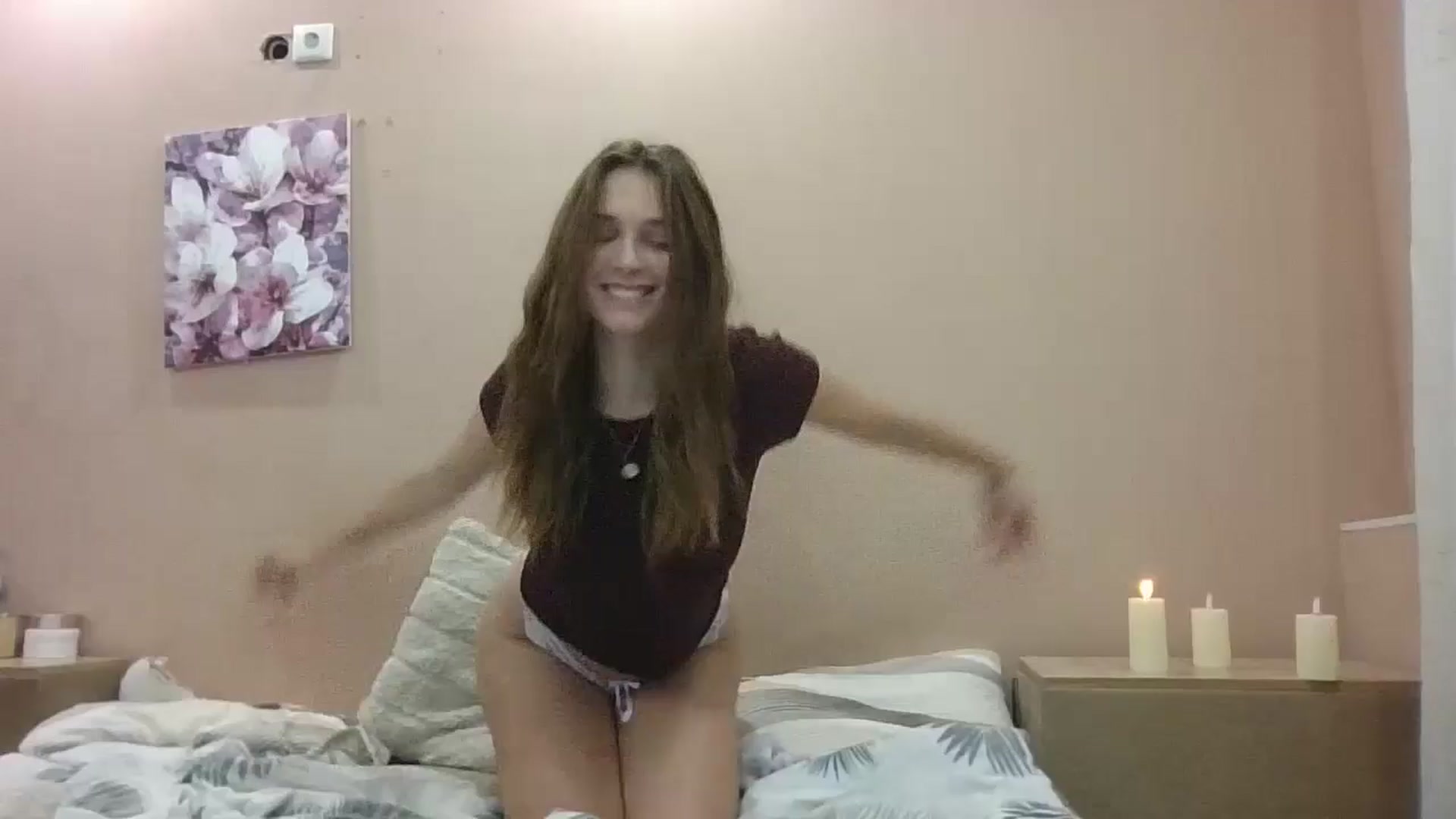 Gallery image thumbnail from HaleyReed's myfreecams stream on, 11/06/2024, 17:12 image 14 of 20