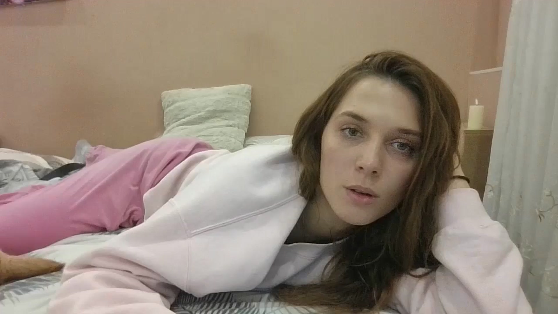 Gallery image thumbnail from HaleyReed's myfreecams stream on, 11/07/2024, 16:30 image 7 of 20