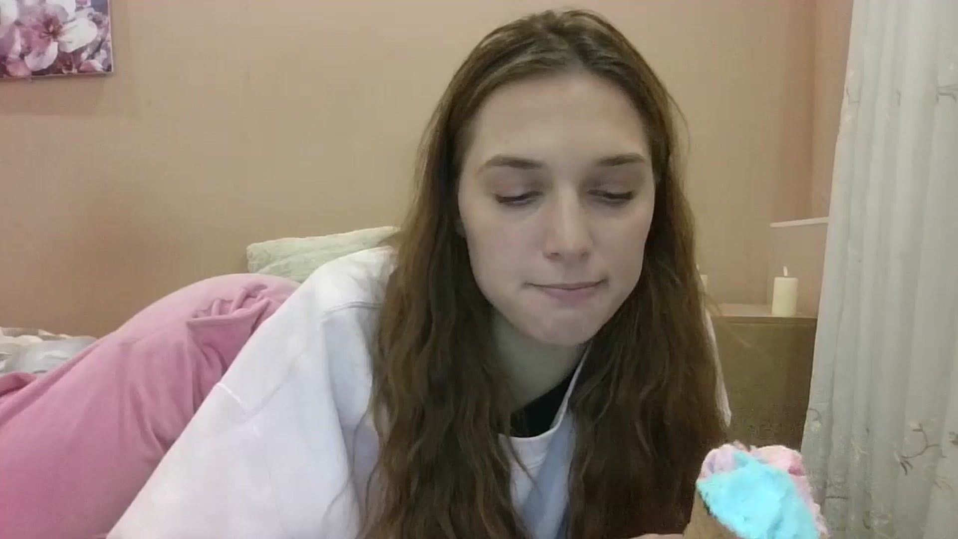 Gallery image thumbnail from HaleyReed's myfreecams stream on, 11/07/2024, 16:30 image 17 of 20
