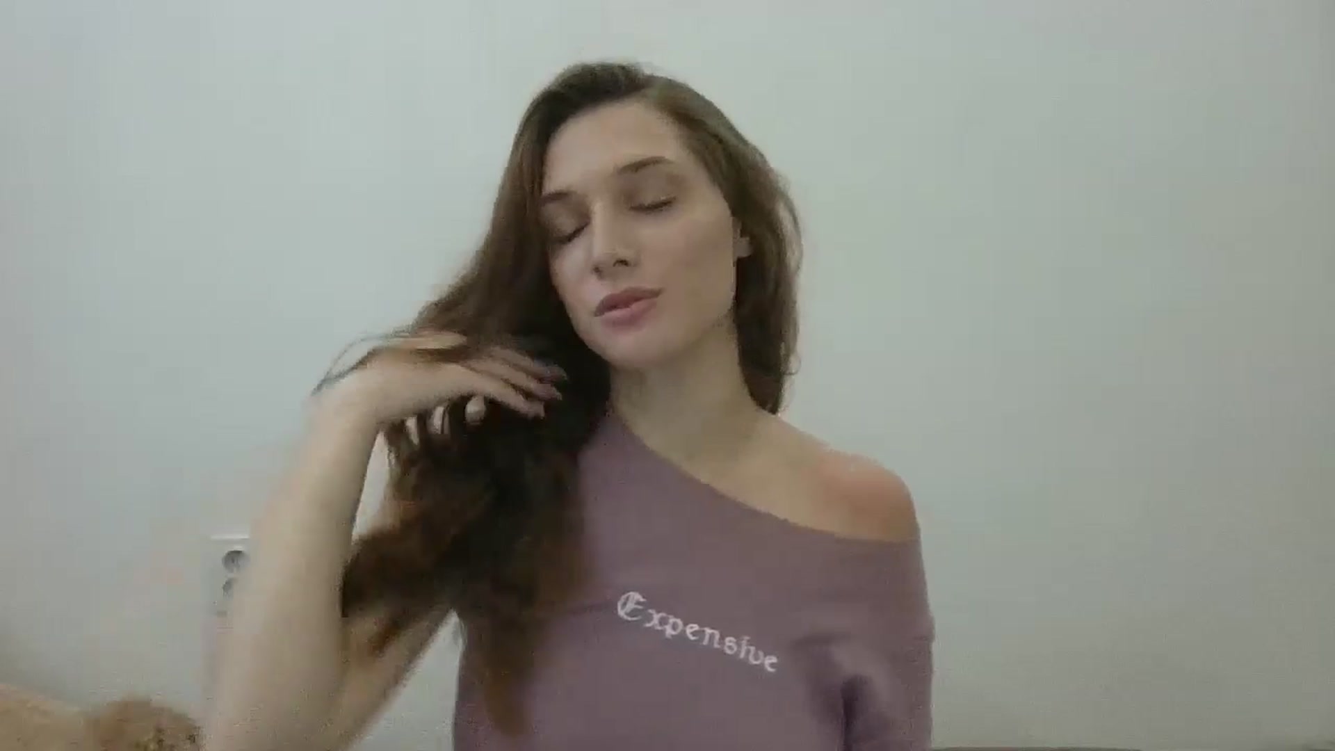 Gallery image thumbnail from HaleyReed's myfreecams stream on, 11/08/2024, 11:23 image 16 of 20