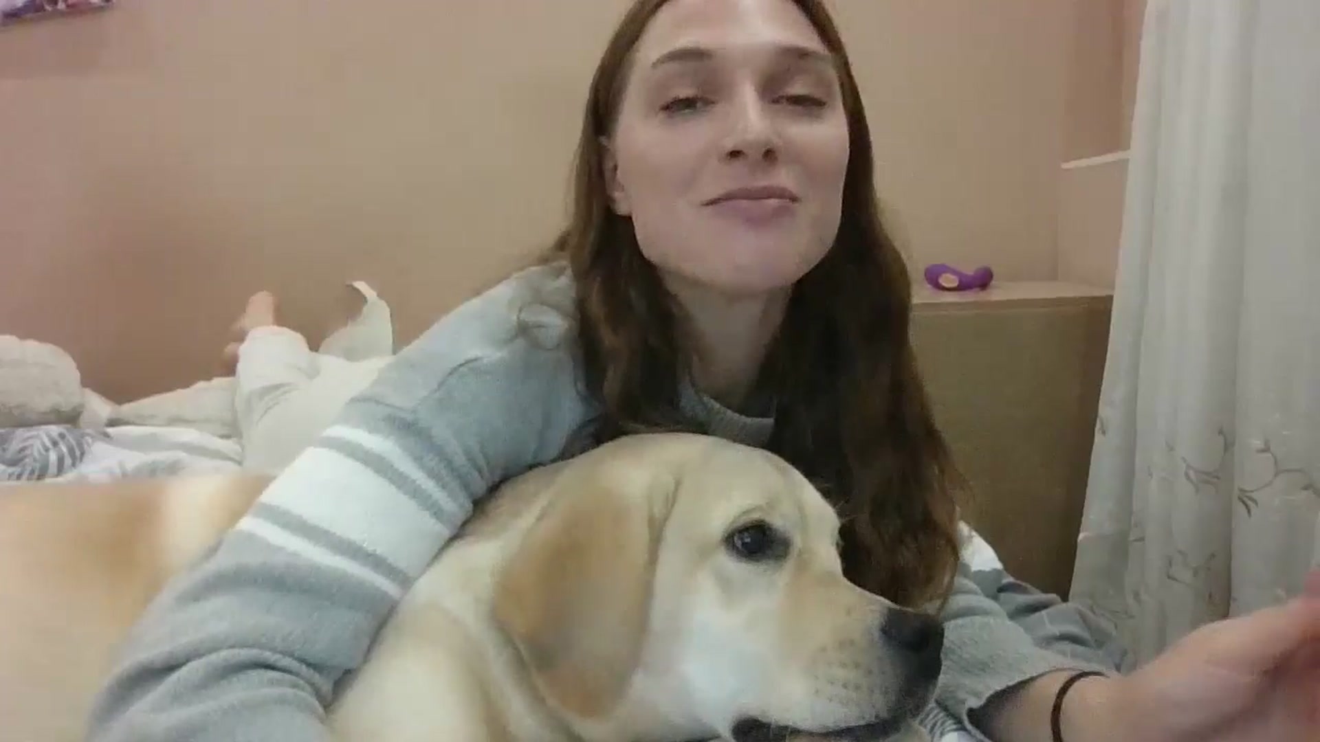 Gallery image thumbnail from HaleyReed's myfreecams stream on, 11/08/2024, 16:34 image 9 of 20