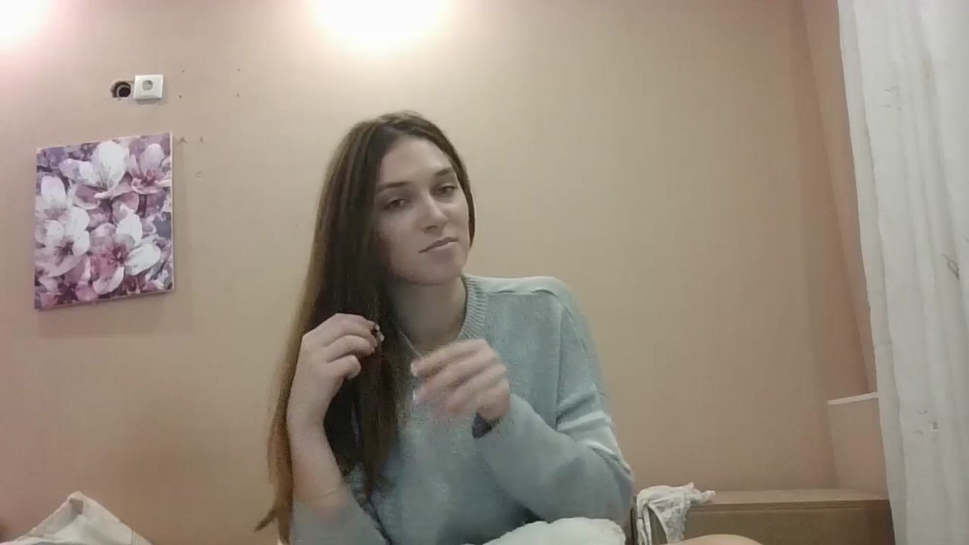 Gallery image thumbnail from HaleyReed's myfreecams stream on, 11/10/2024, 17:10 image 8 of 20