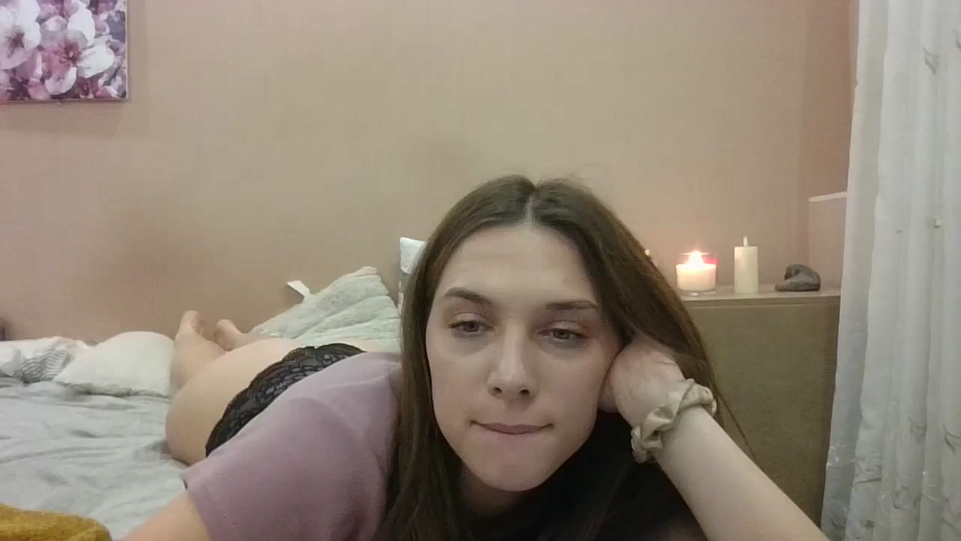 Gallery image thumbnail from HaleyReed's myfreecams stream on, 11/20/2024, 17:46 image 17 of 20