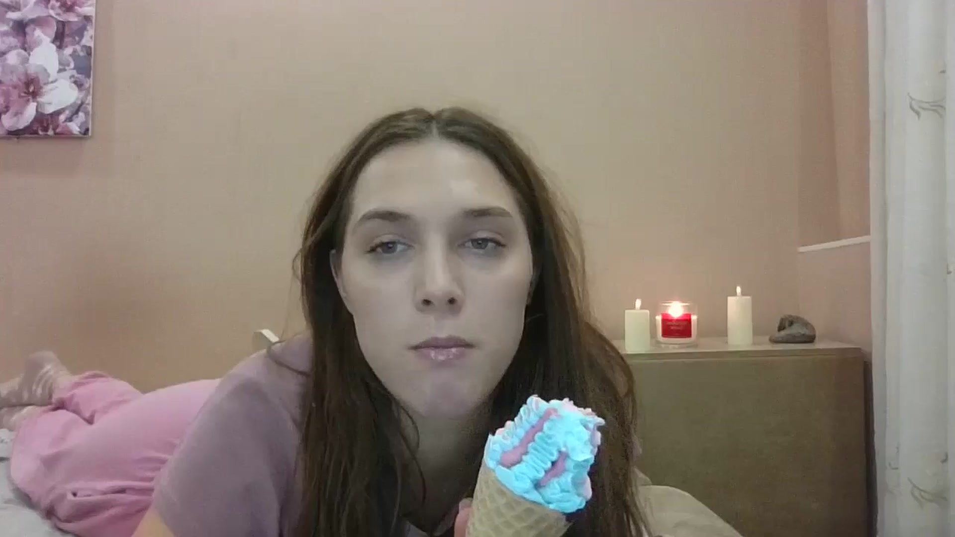 Gallery image thumbnail from HaleyReed's myfreecams stream on, 11/20/2024, 17:46 image 7 of 20