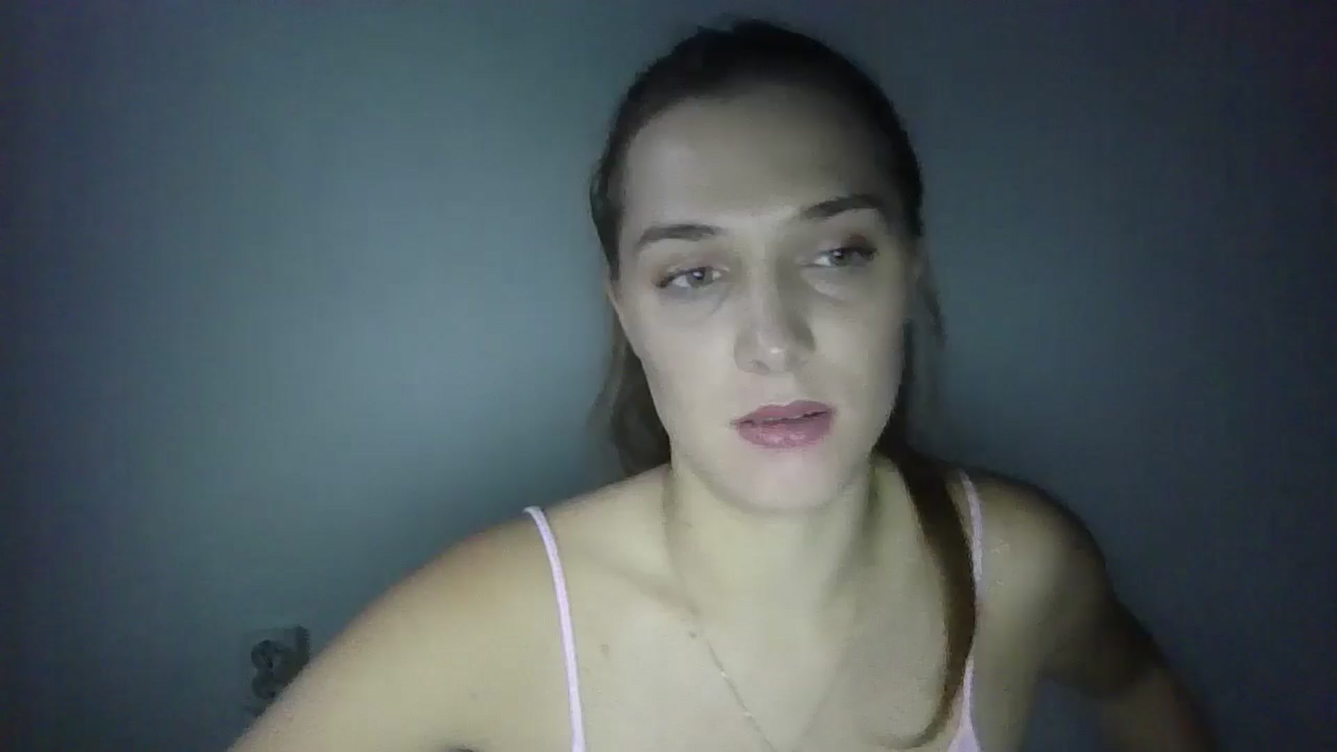 Gallery image thumbnail from HaleyReed's myfreecams stream on, 11/21/2024, 12:21 image 1 of 20