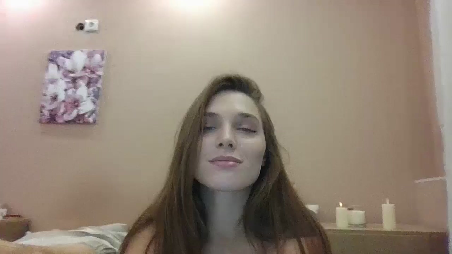 Gallery image thumbnail from HaleyReed's myfreecams stream on, 11/23/2024, 14:05 image 10 of 20