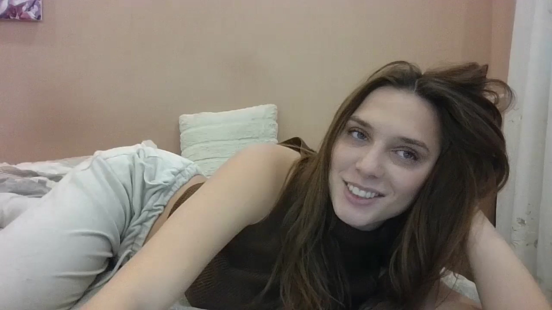 Gallery image thumbnail from HaleyReed's myfreecams stream on, 11/24/2024, 10:10 image 18 of 20