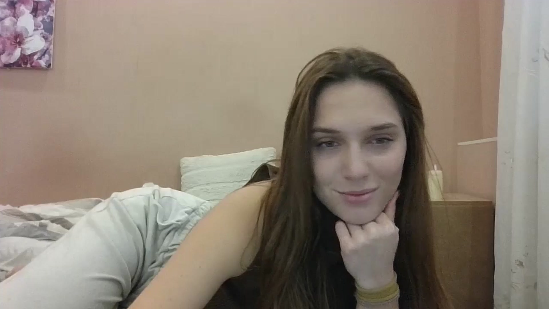 Gallery image thumbnail from HaleyReed's myfreecams stream on, 11/24/2024, 10:10 image 14 of 20