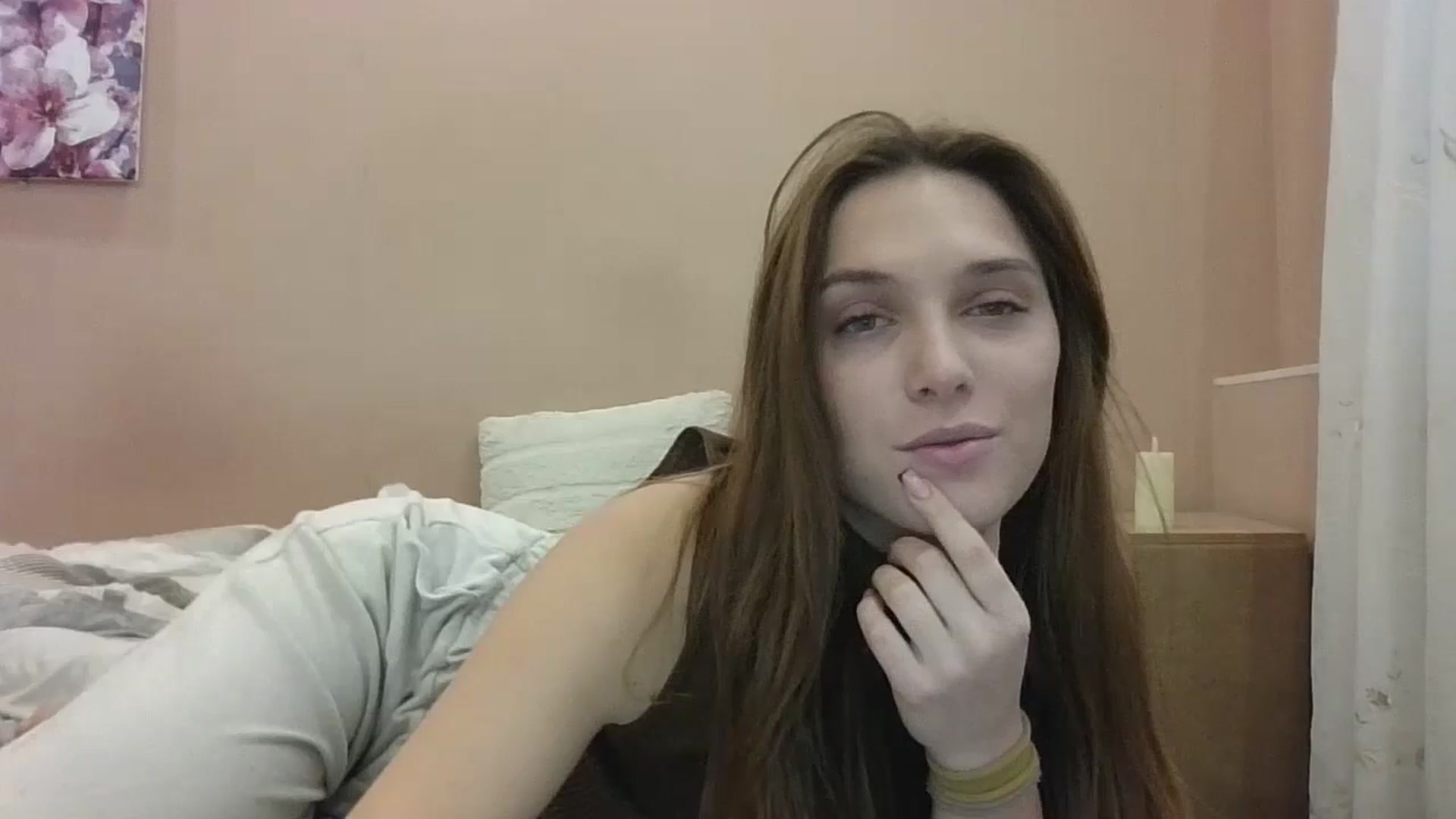 Gallery image thumbnail from HaleyReed's myfreecams stream on, 11/24/2024, 10:10 image 15 of 20