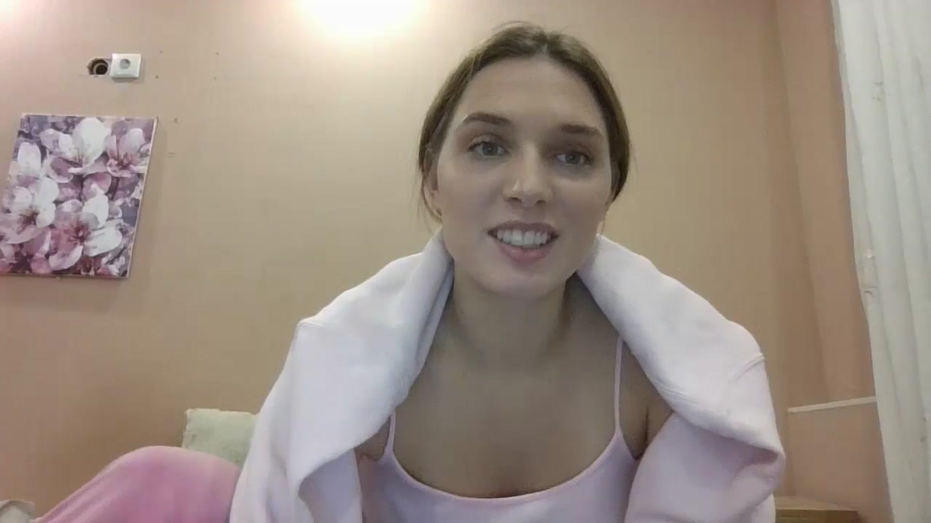 Gallery image thumbnail from HaleyReed's myfreecams stream on, 11/25/2024, 15:14 image 10 of 20