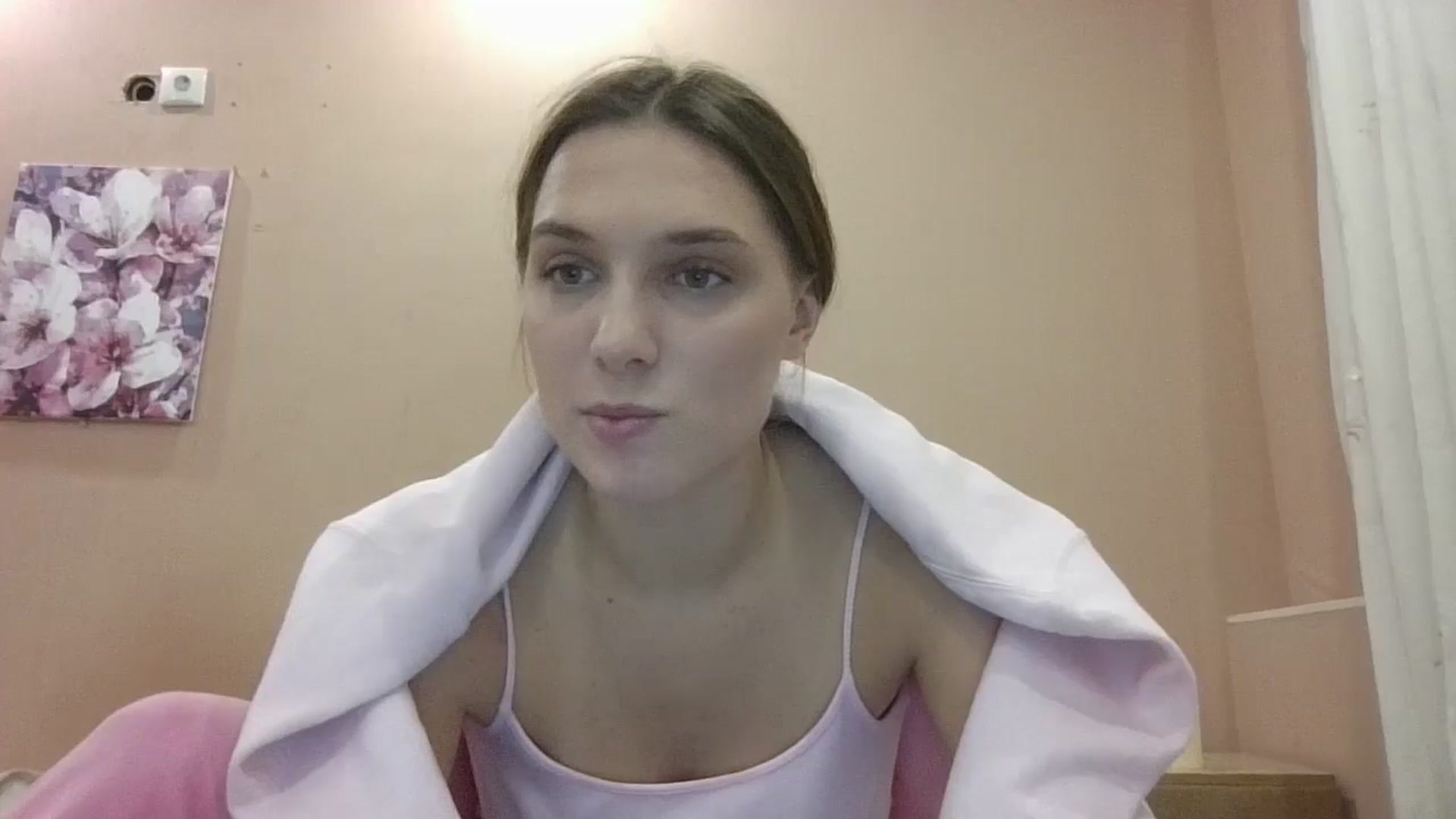 Gallery image thumbnail from HaleyReed's myfreecams stream on, 11/25/2024, 15:14 image 18 of 20