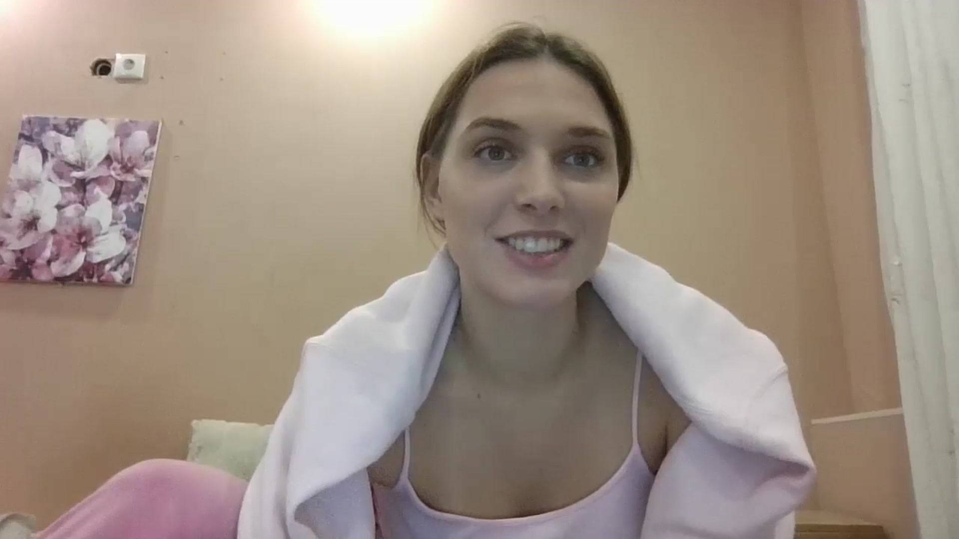 Gallery image thumbnail from HaleyReed's myfreecams stream on, 11/25/2024, 15:14 image 11 of 20