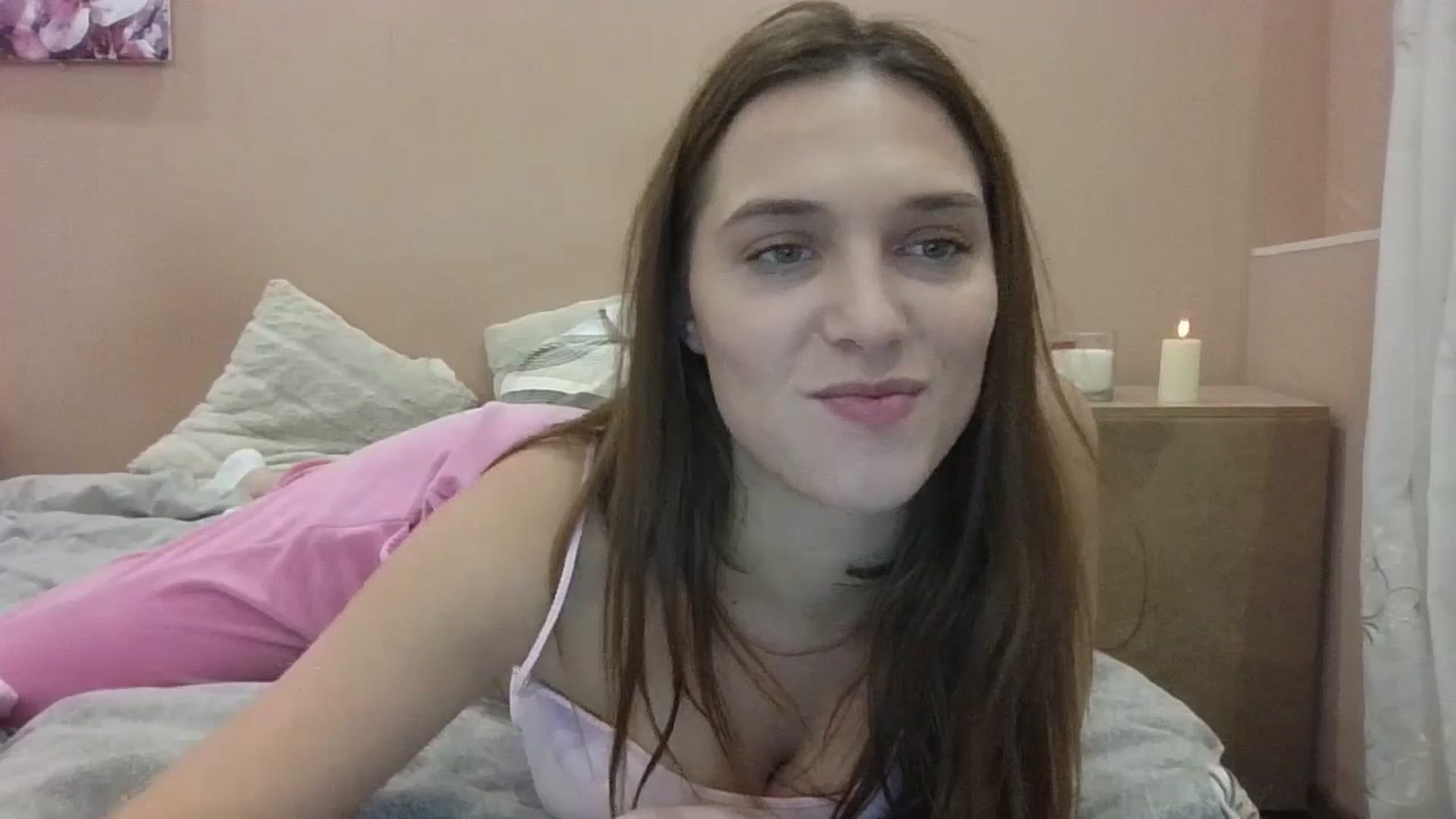 Gallery image thumbnail from HaleyReed's myfreecams stream on, 11/25/2024, 16:47 image 8 of 20