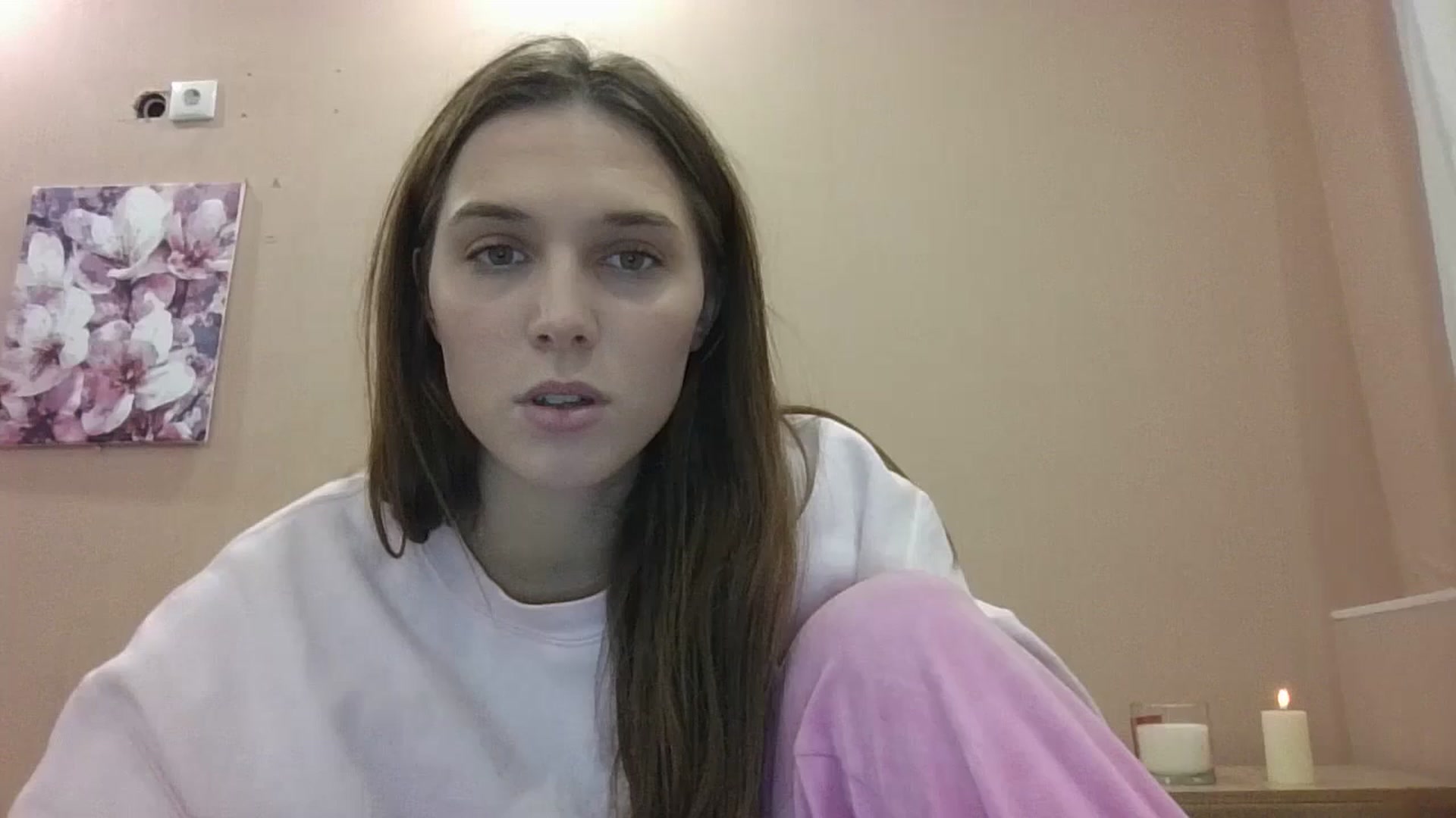Gallery image thumbnail from HaleyReed's myfreecams stream on, 11/25/2024, 17:13 image 1 of 20